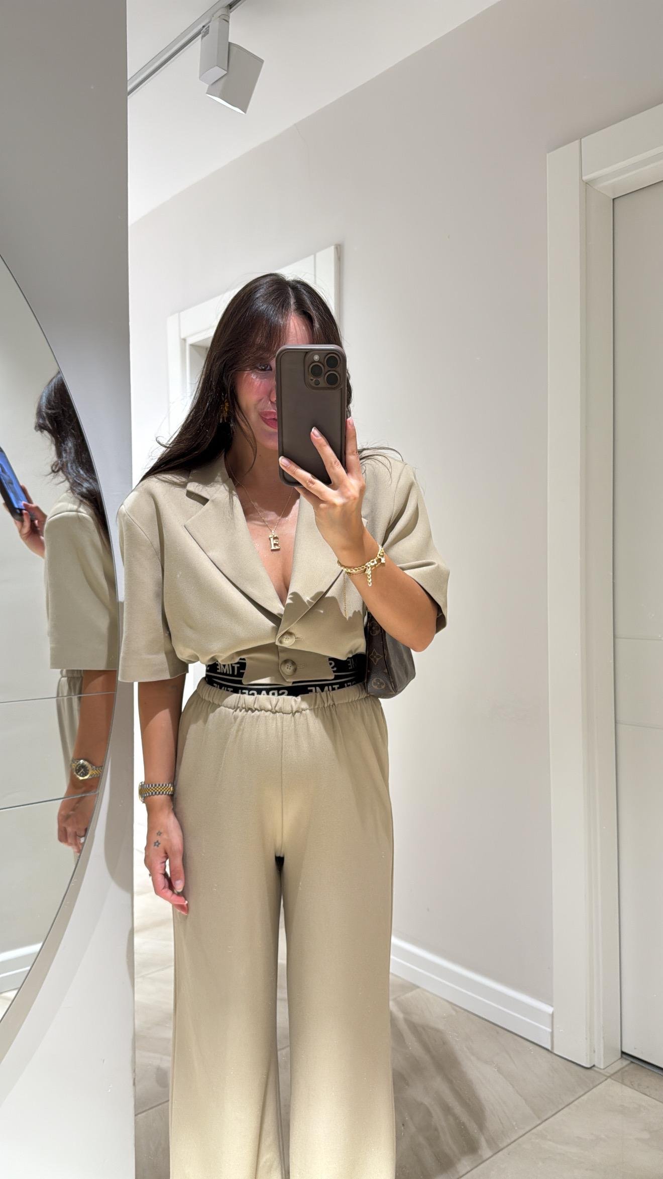 Bej Bel Yazılı Kısa Kol Crop Ceket