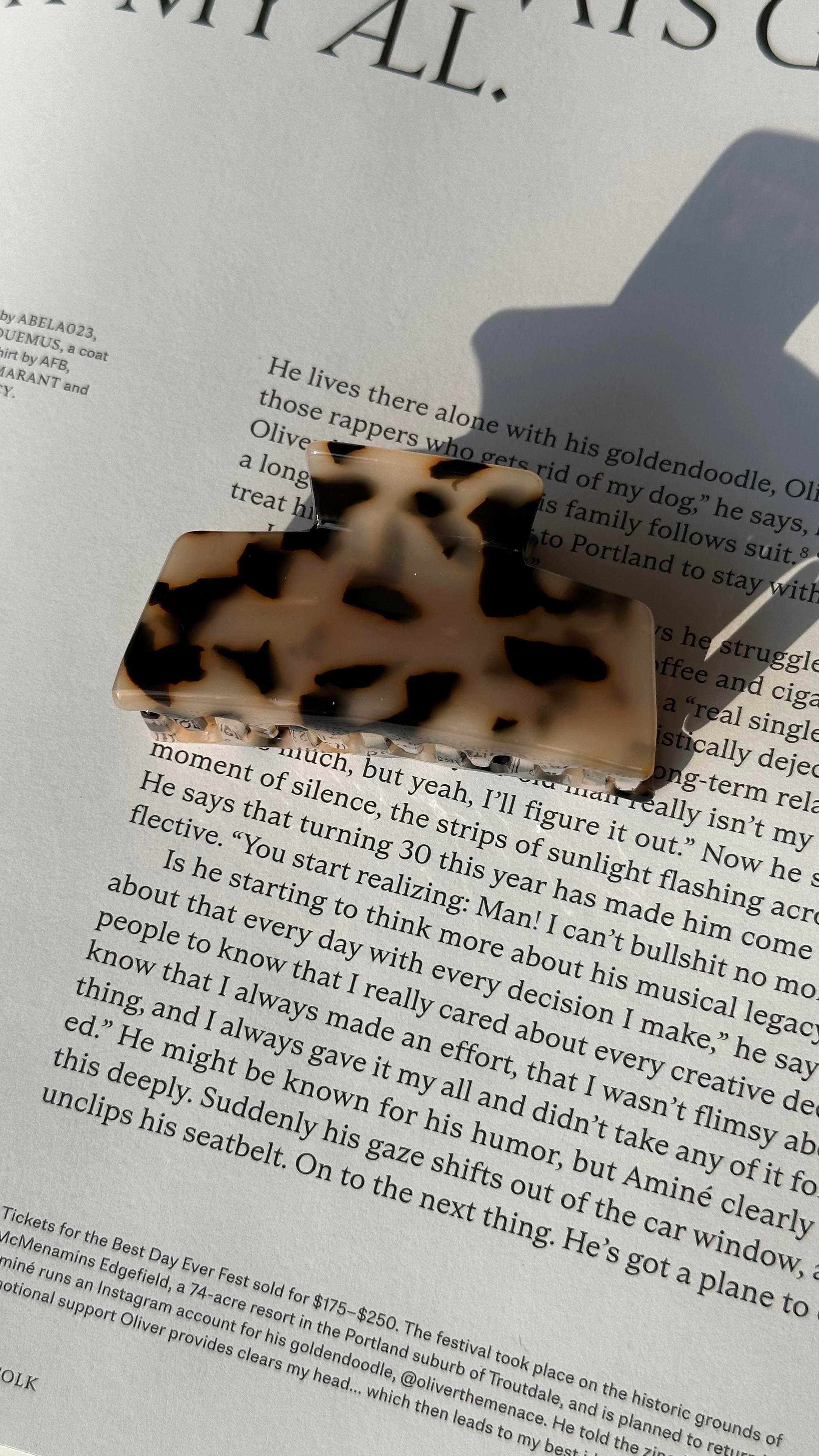 Bej Benekli Mandal Toka