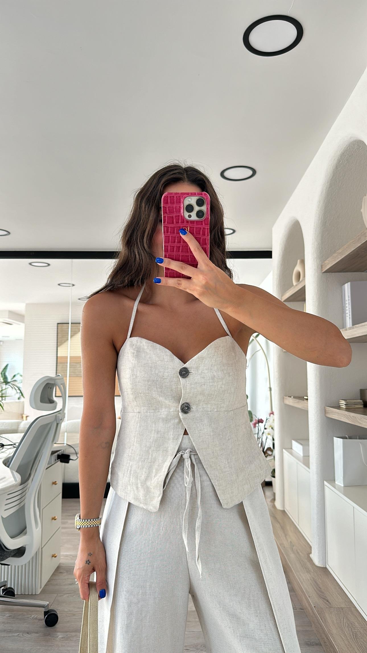 Bej Boyundan Bağlamalı Kalp Yaka Keten Bluz 