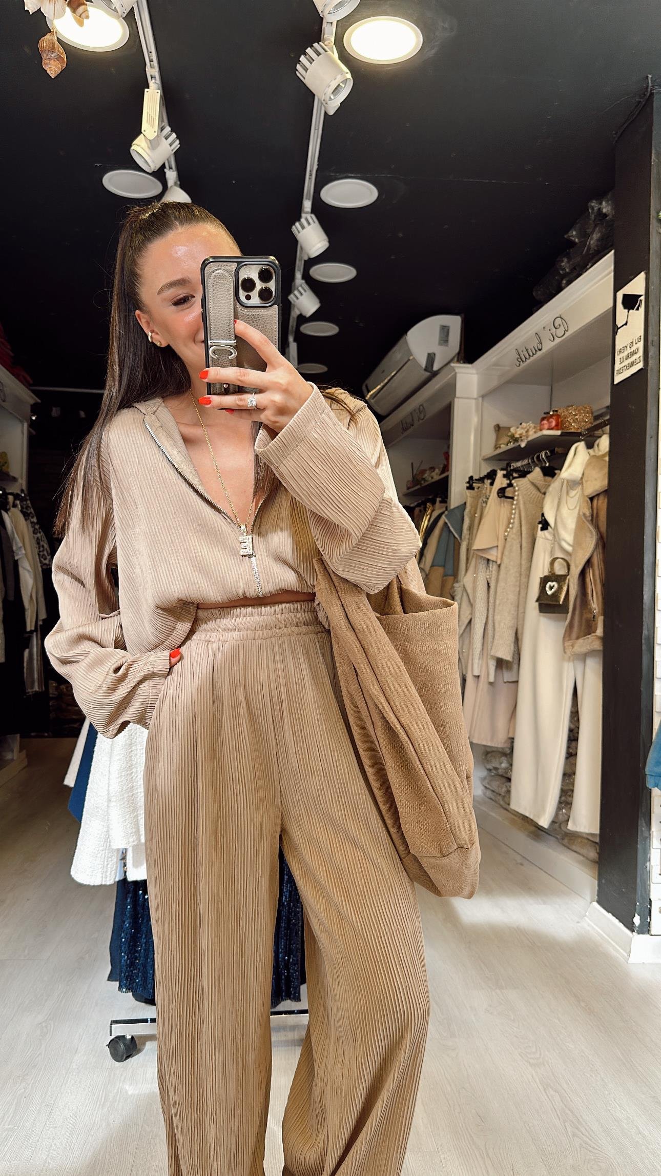 Bej Büstiyerli Krinkıl Crop Takım