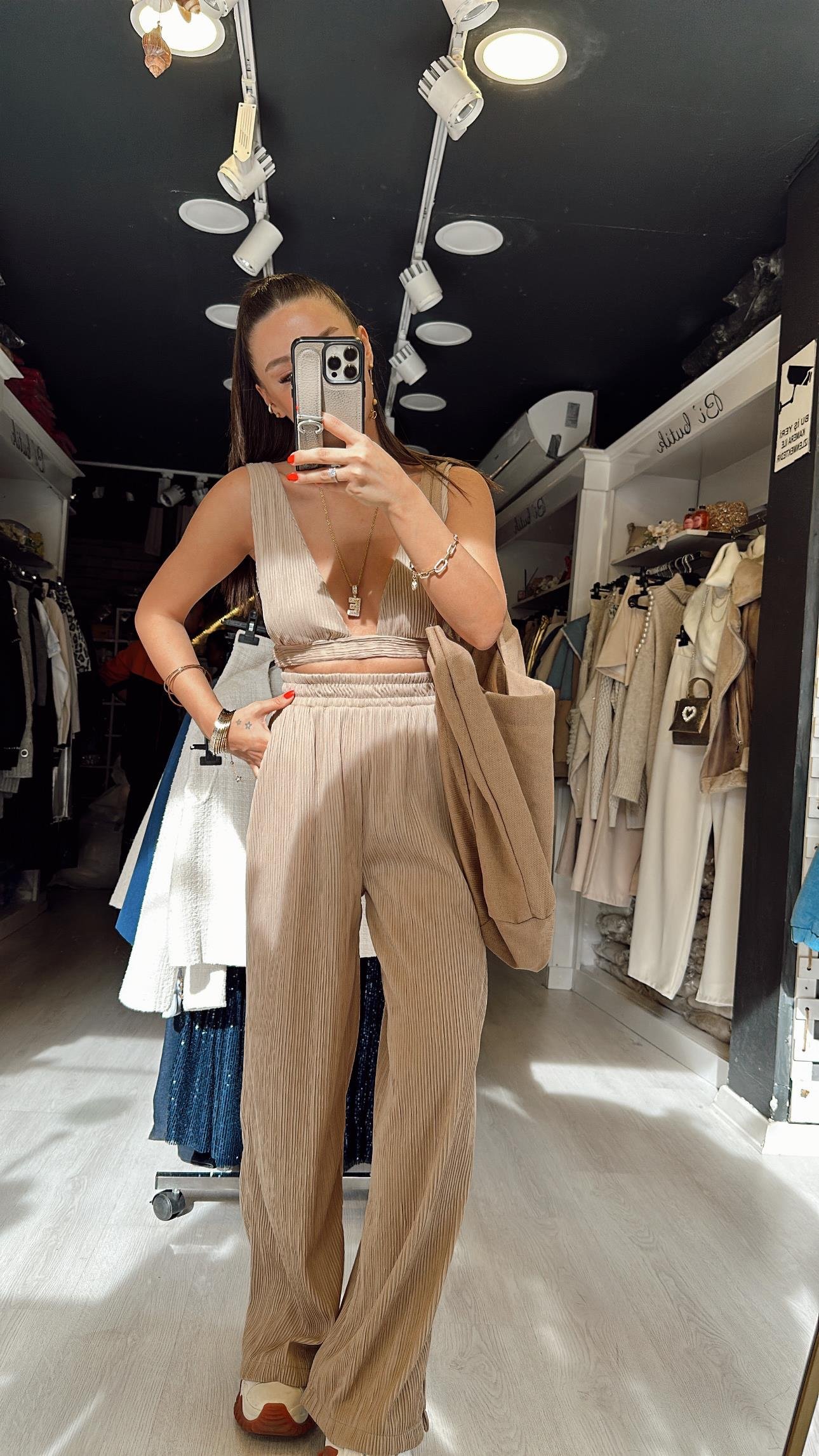 Bej Büstiyerli Krinkıl Crop Takım