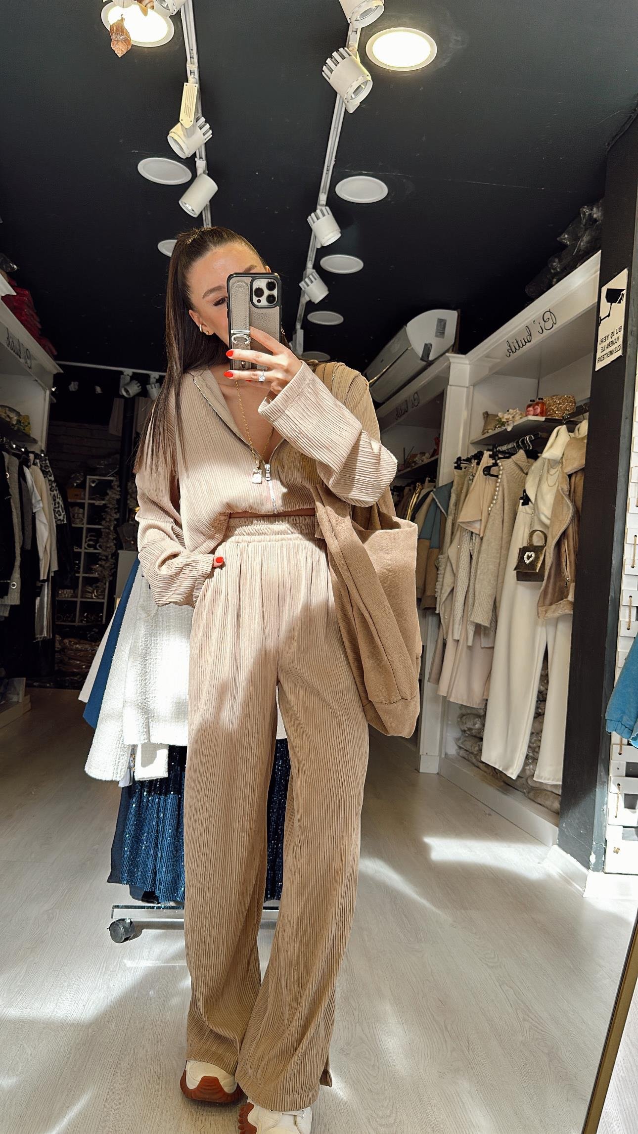 Bej Büstiyerli Krinkıl Crop Takım