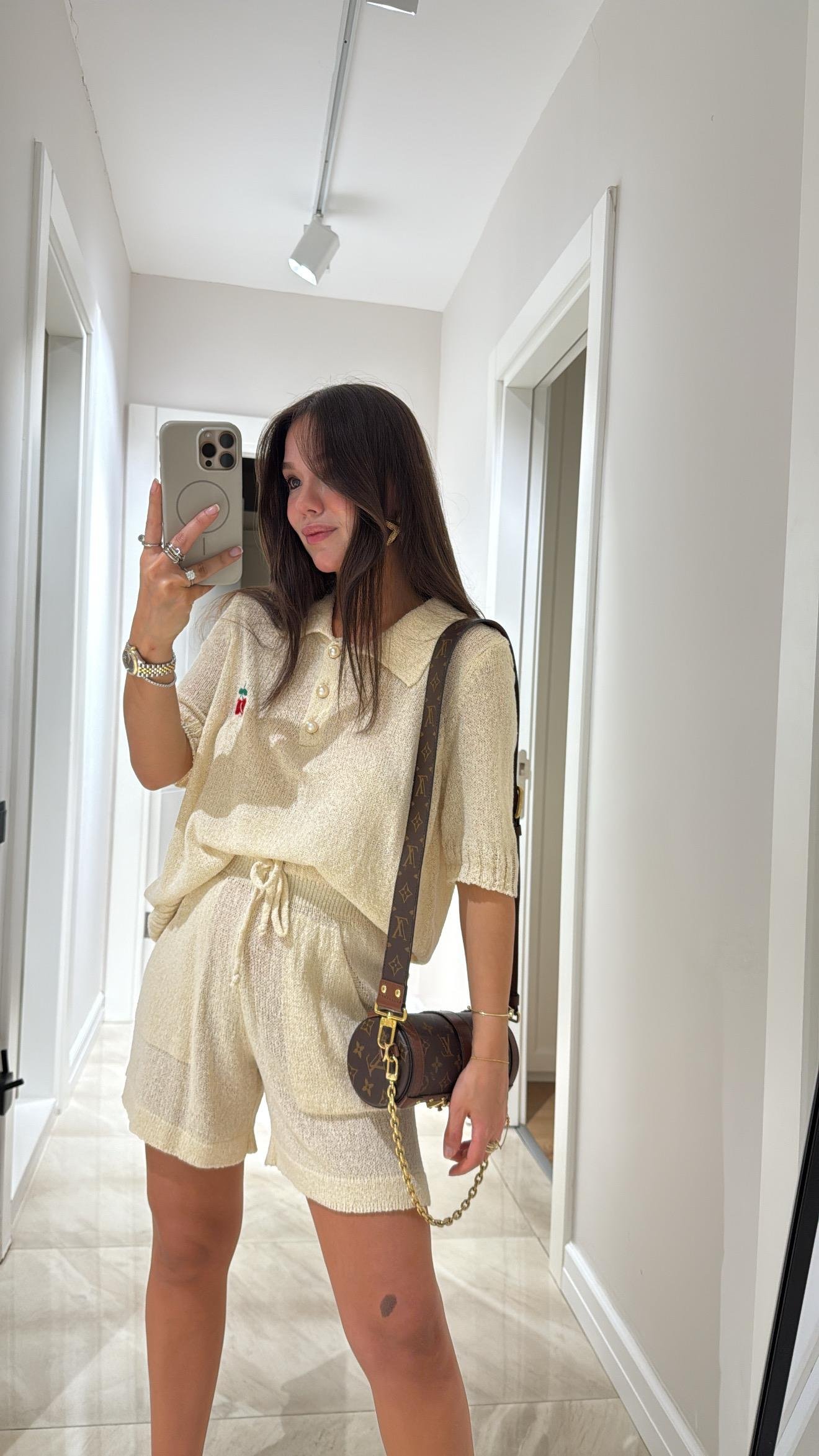 Bej Kiraz Detaylı Triko Bluz