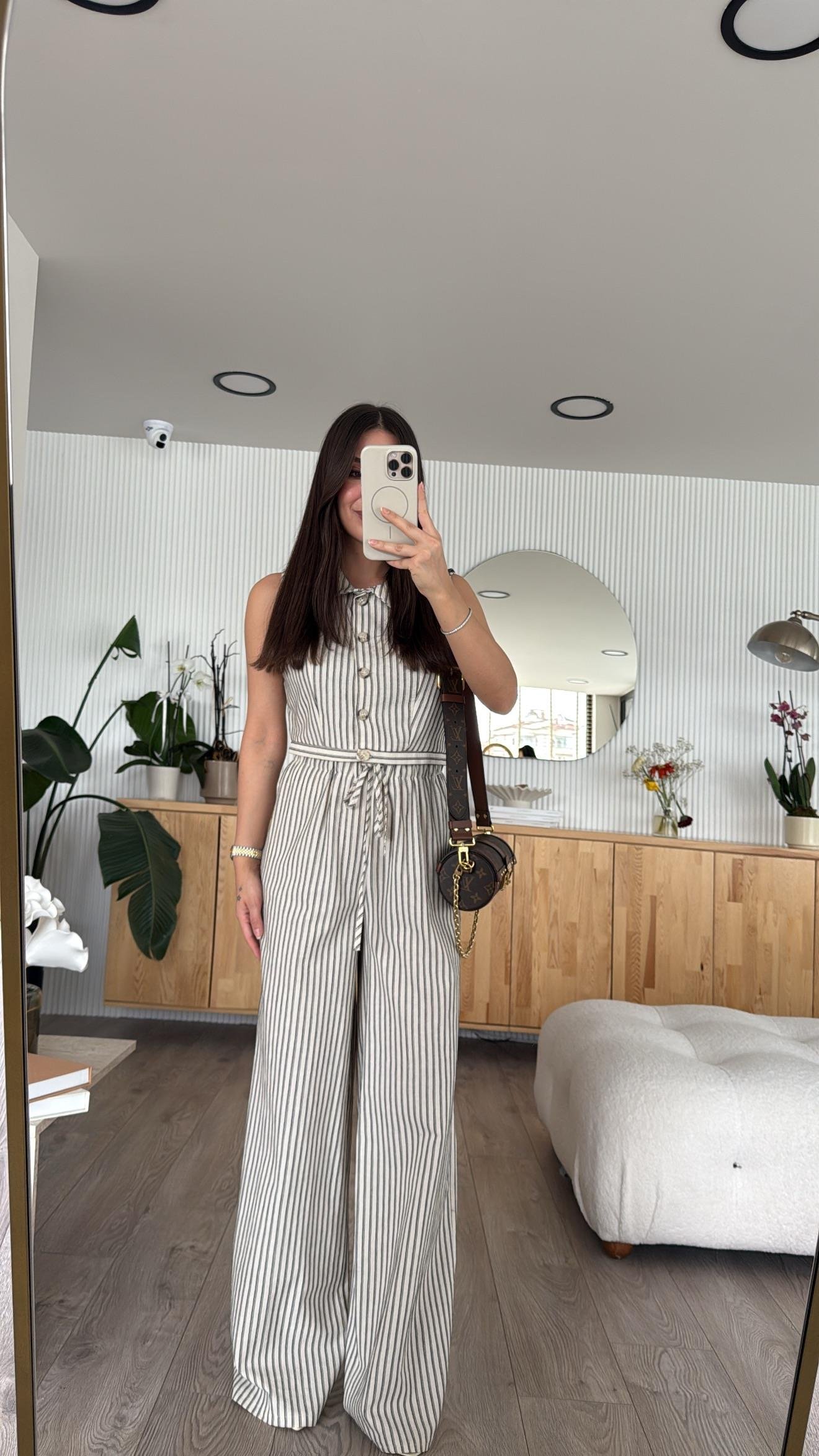 Bej Lacivert Ön Düğmeli Crop Gömlek Takım