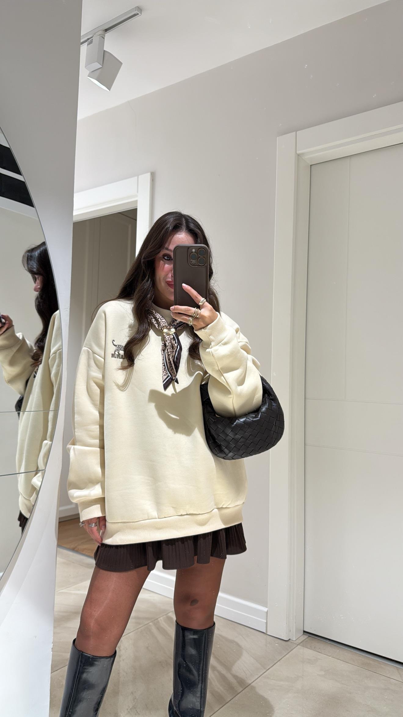 Bej Leopar Baskılı Fularlı Sweat