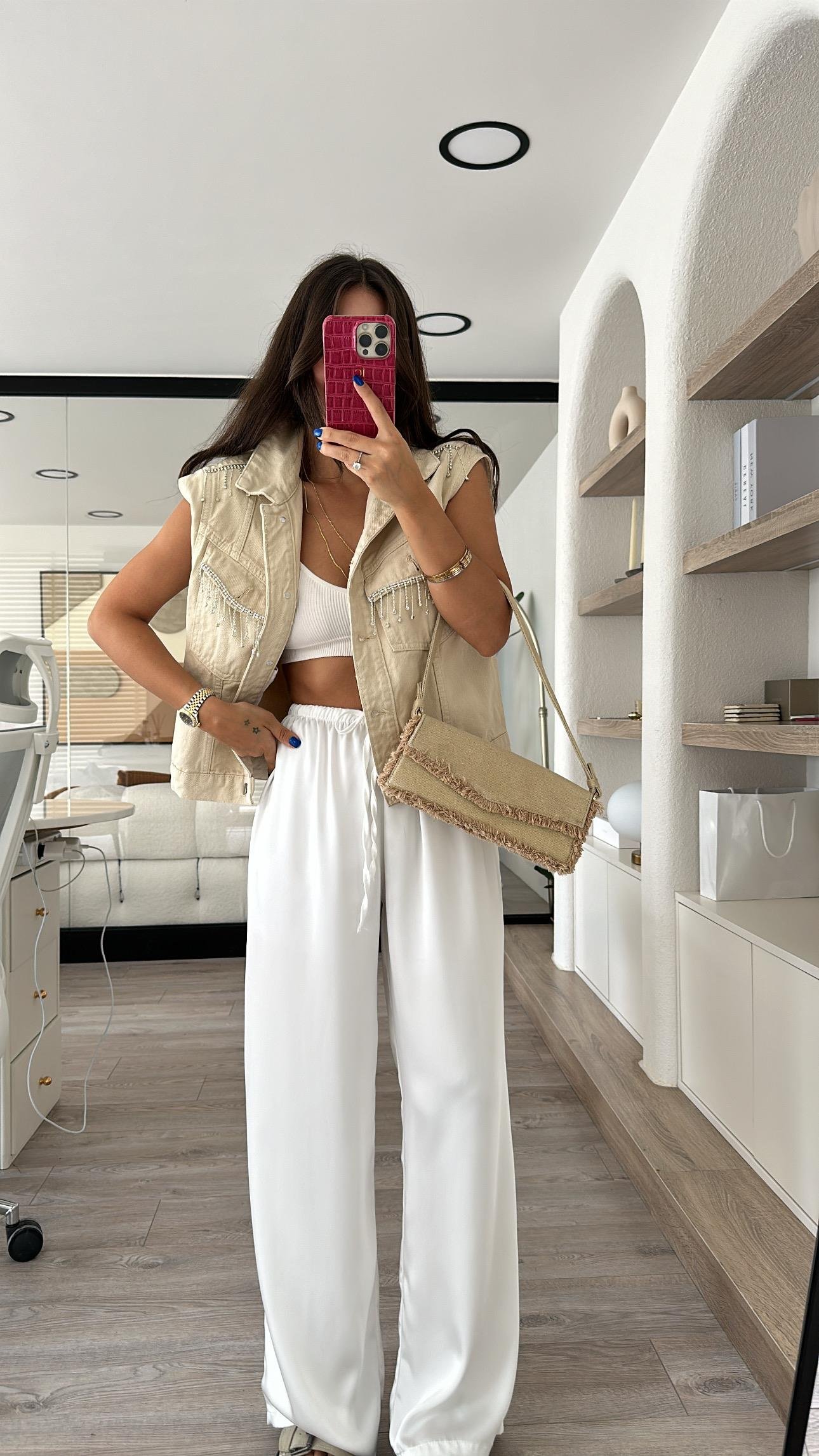 Beyaz Bel Bağlamalı Parlak Kumaş Saten Pantolon