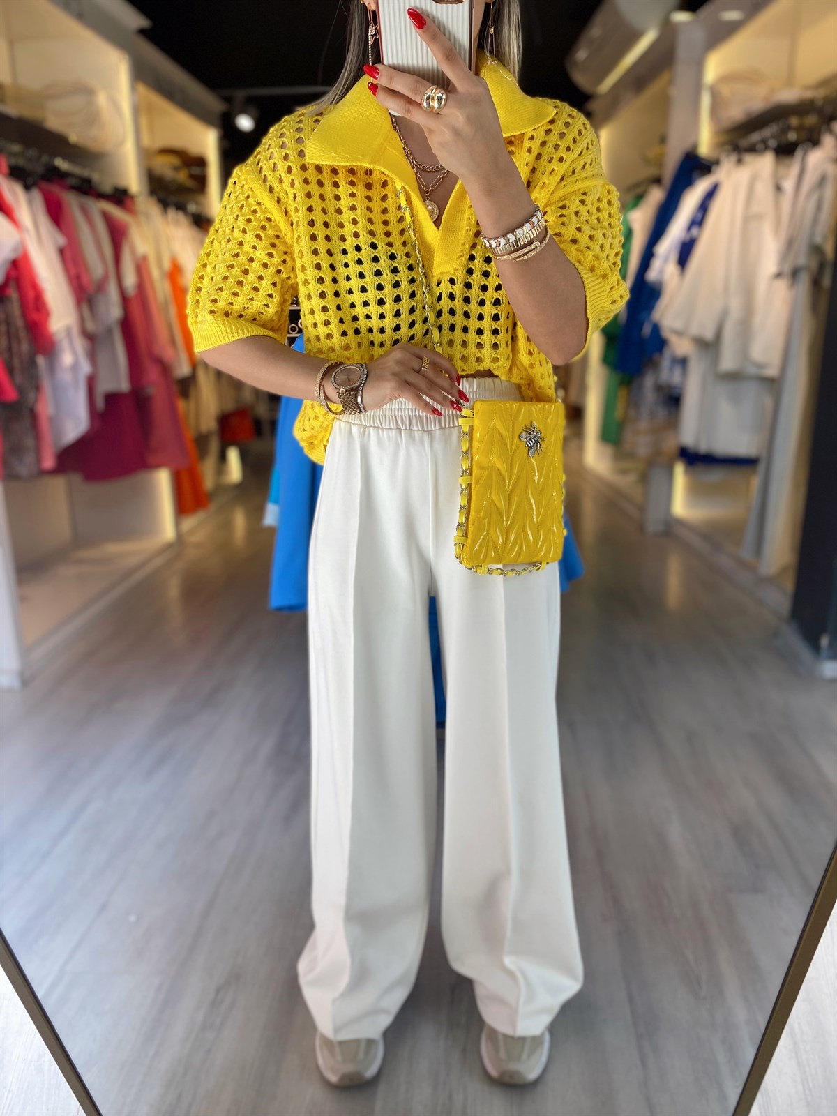 Beyaz Beli Lastikli Bol Paça Pantolon 