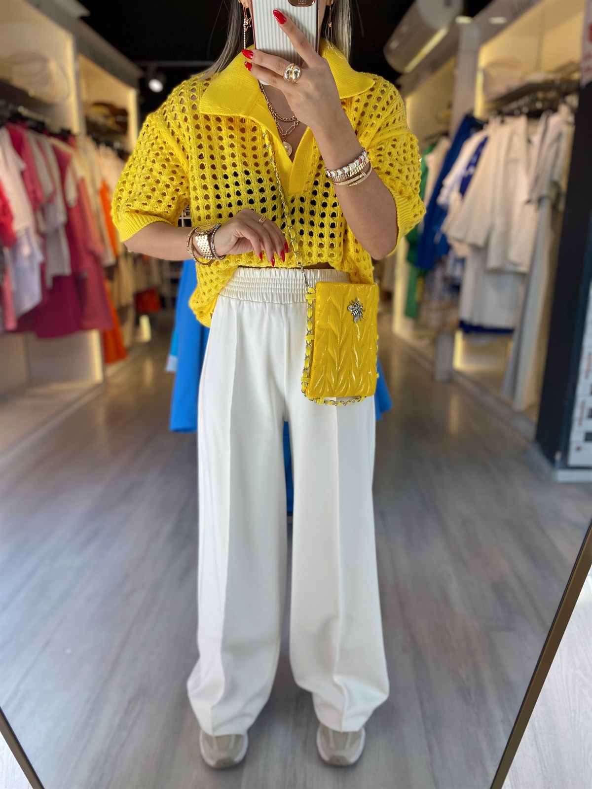 Beyaz Beli Lastikli Bol Paça Pantolon 