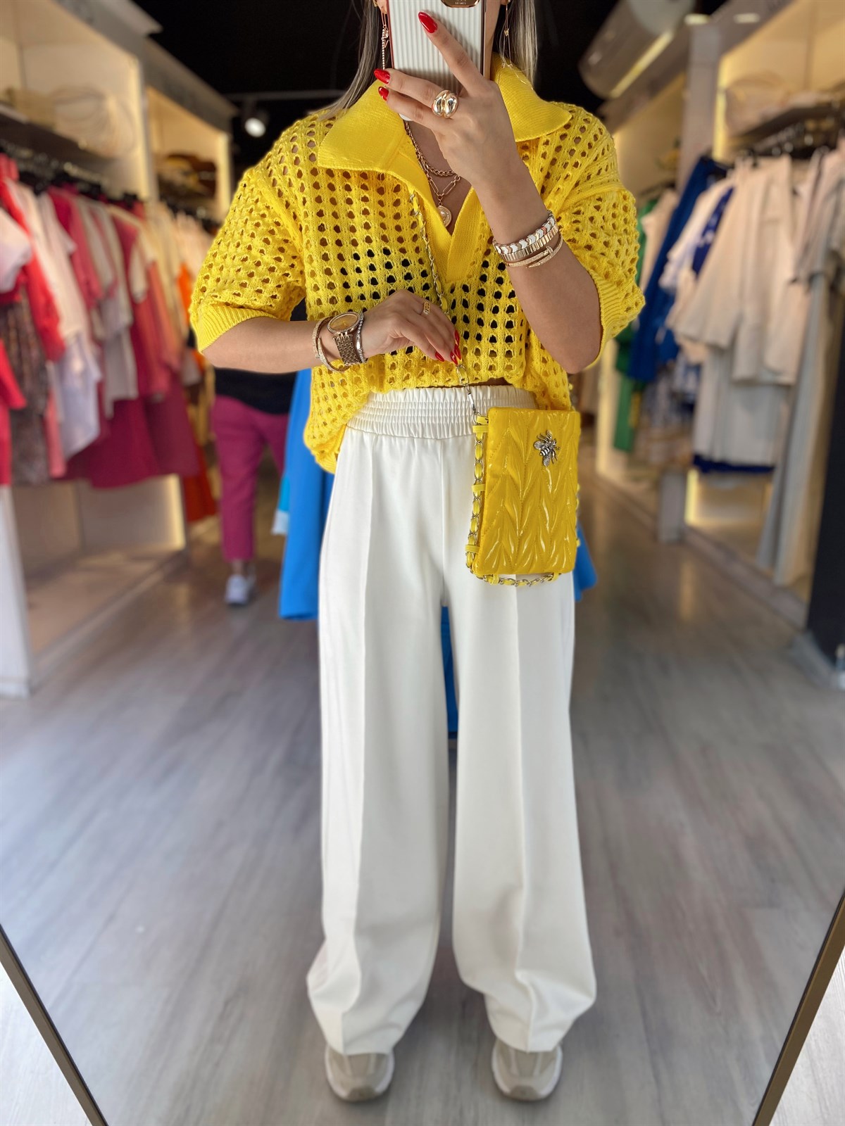 Beyaz Beli Lastikli Bol Paça Pantolon 