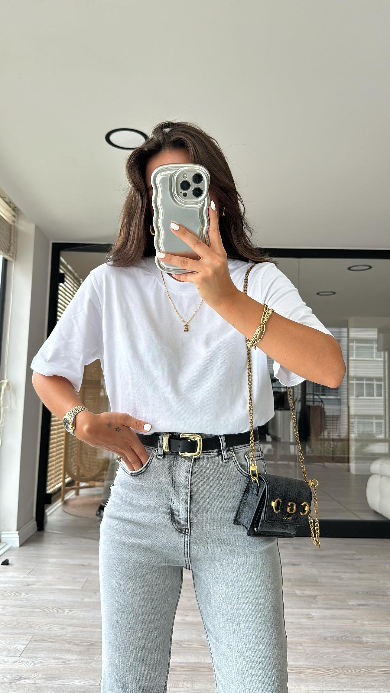 Beyaz Bisiklet Yaka Basic Tshirt 