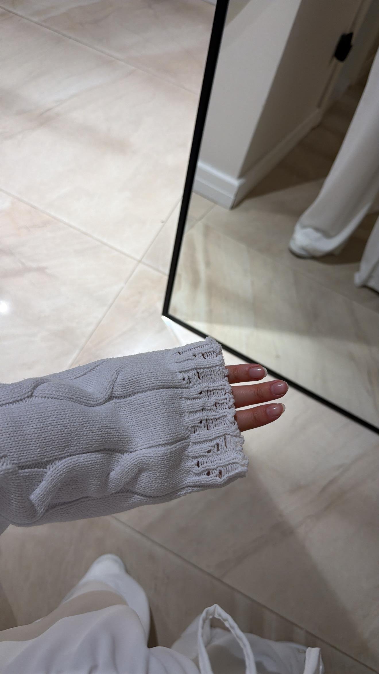 Beyaz Bisiklet Yaka Örgü Detaylı Marka Model Kazak