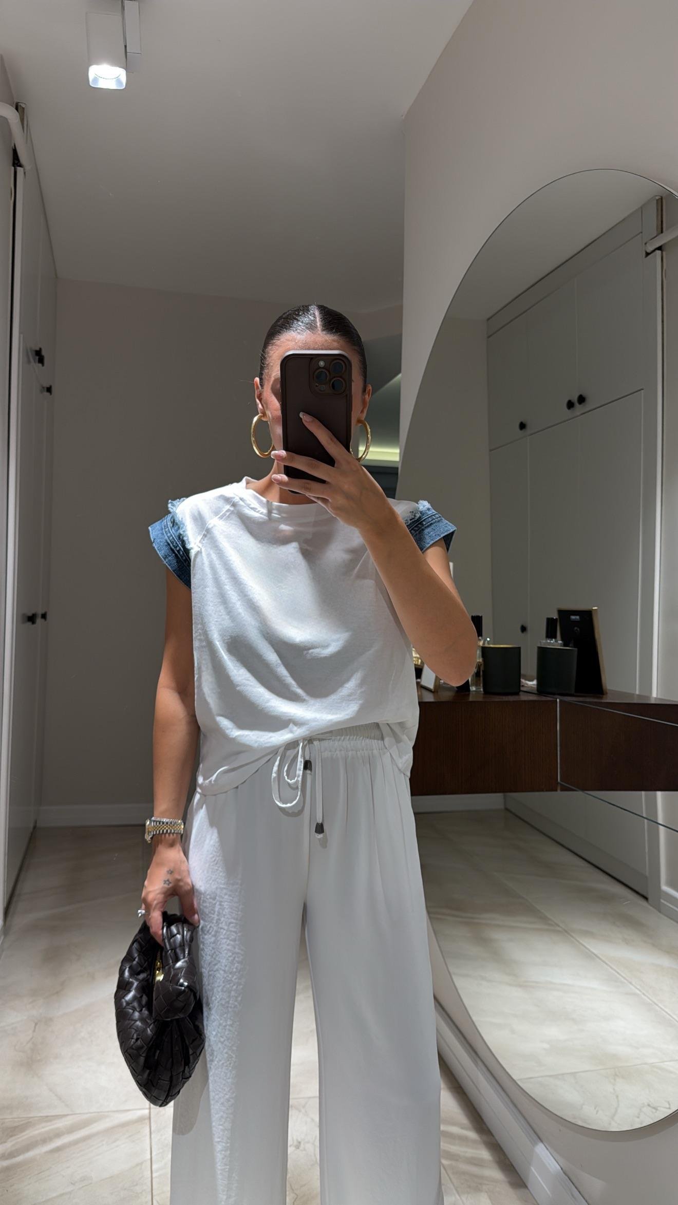 Beyaz Kot Kol Detaylı Basıc Tshirt