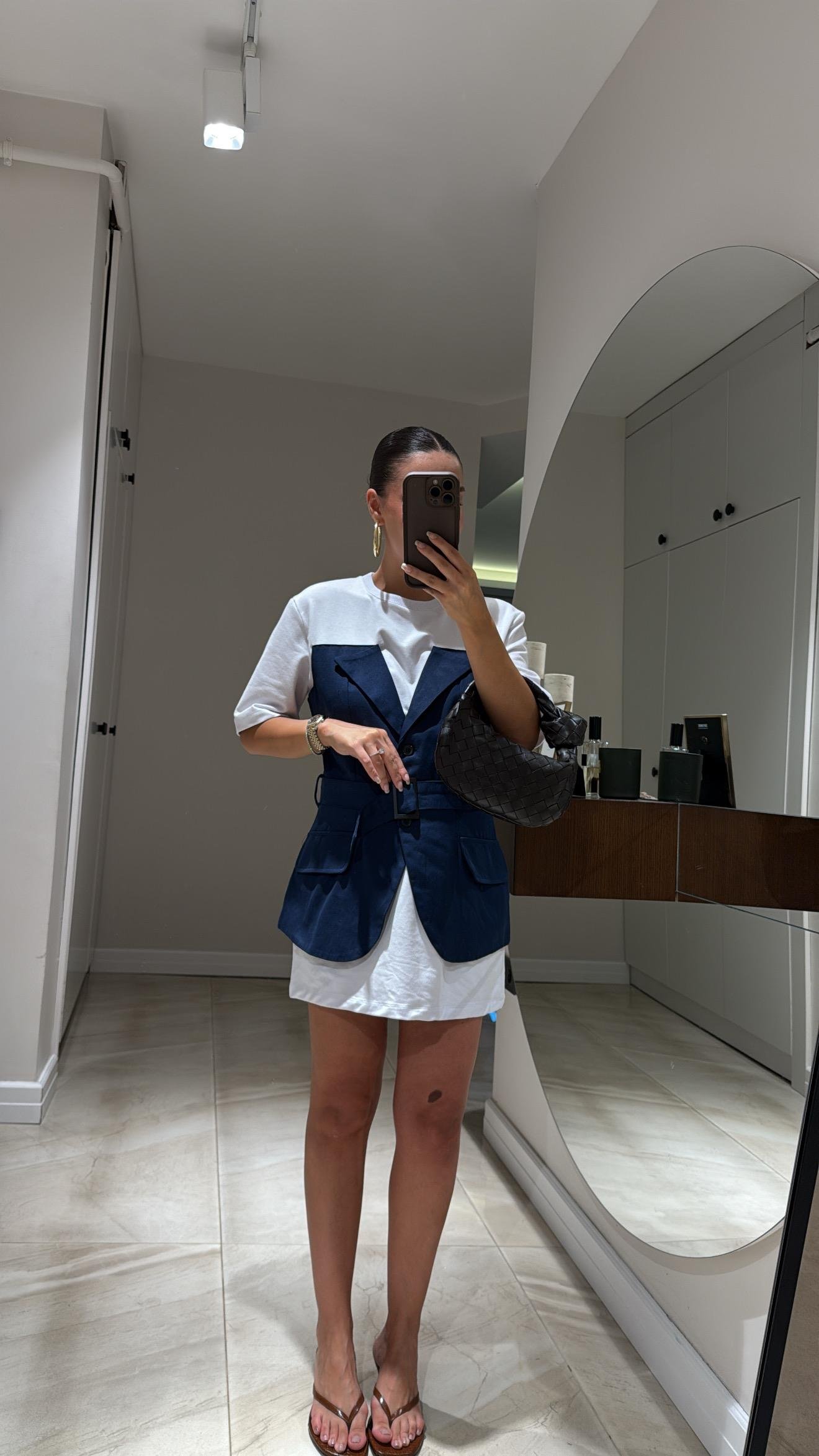 Beyaz Lacivert Yelek Detaylı Marka Model Bluz