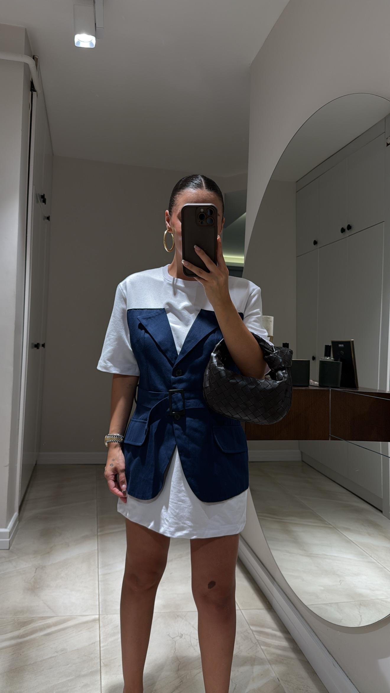 Beyaz Lacivert Yelek Detaylı Marka Model Bluz