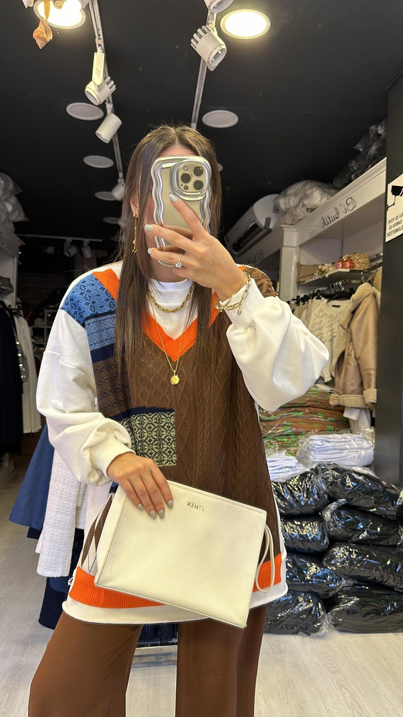 Beyaz Ön Triko Detaylı Sweat 