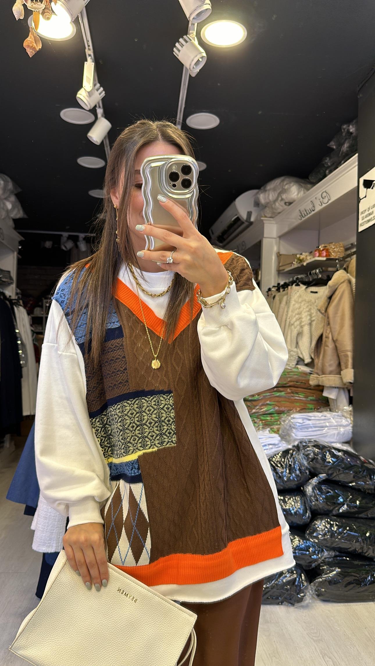 Beyaz Ön Triko Detaylı Sweat 