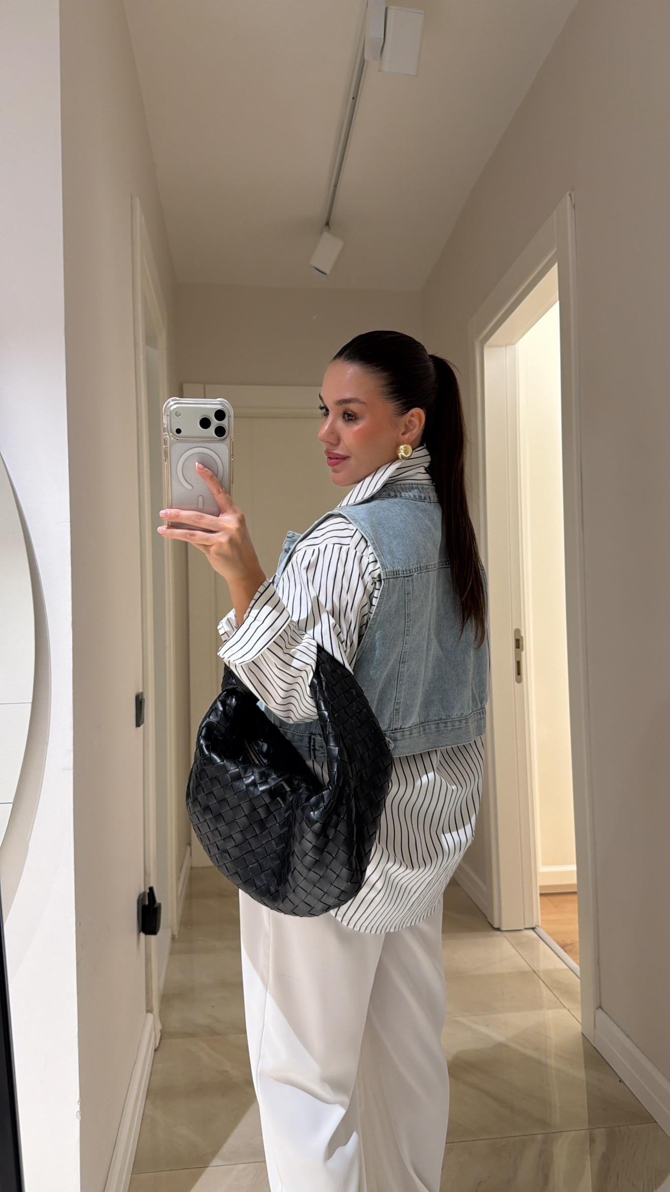 Beyaz Siyah Çizgili Denim Detaylı Yelek Gömlek 