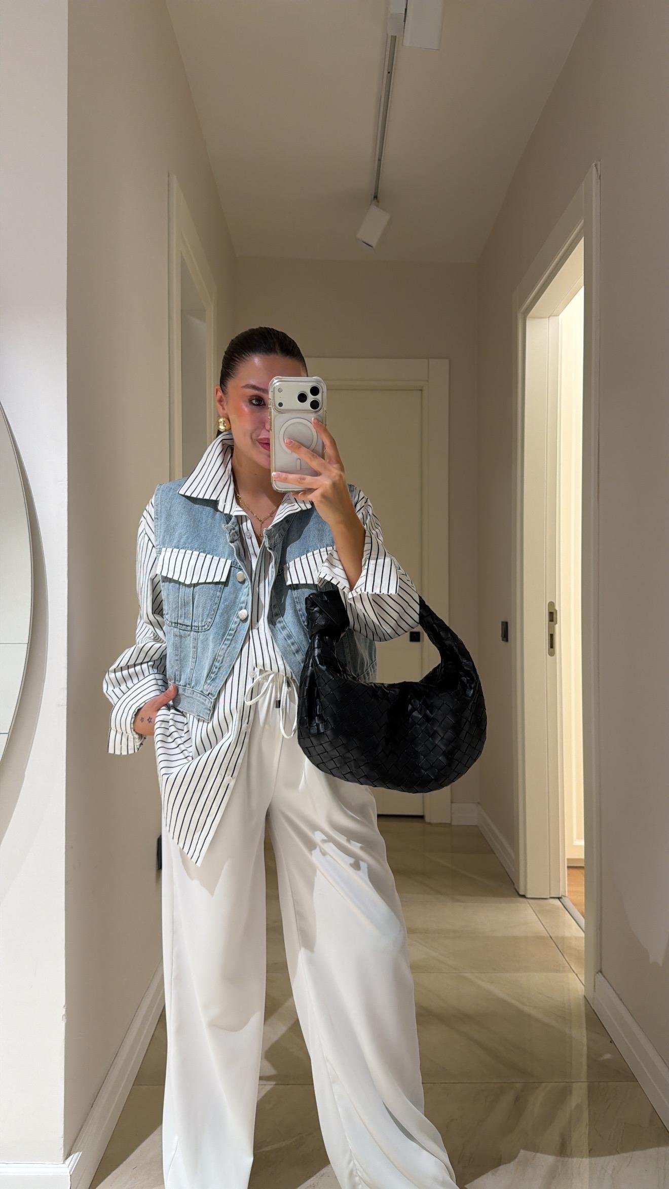 Beyaz Siyah Çizgili Denim Detaylı Yelek Gömlek 