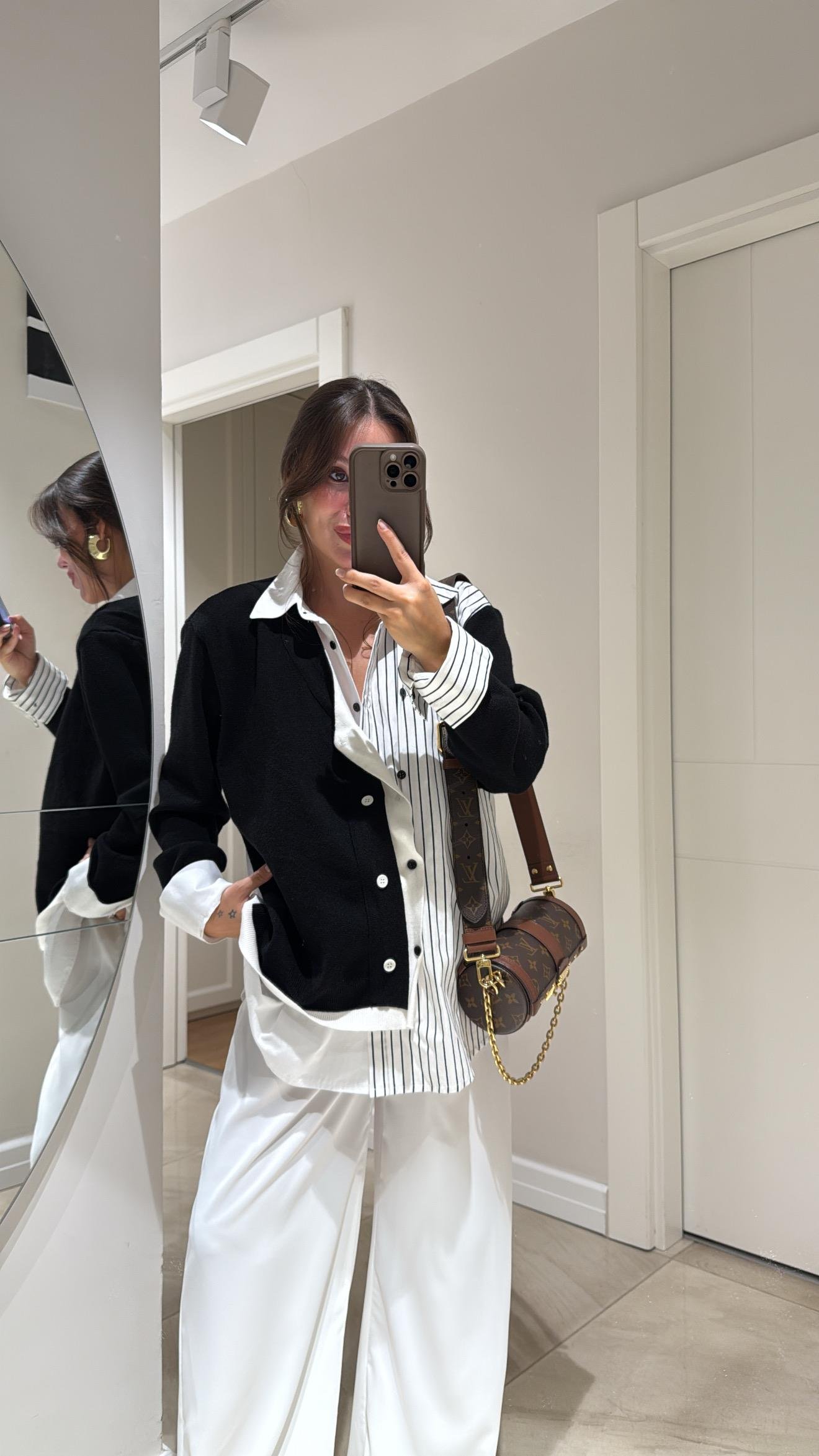 Beyaz Siyah Gömlek Detaylı Tasarım Hırka 