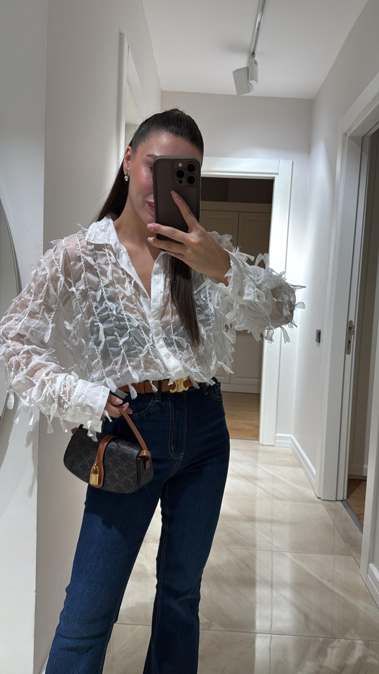 Beyaz Tül Detaylı Şifon Gömlek 