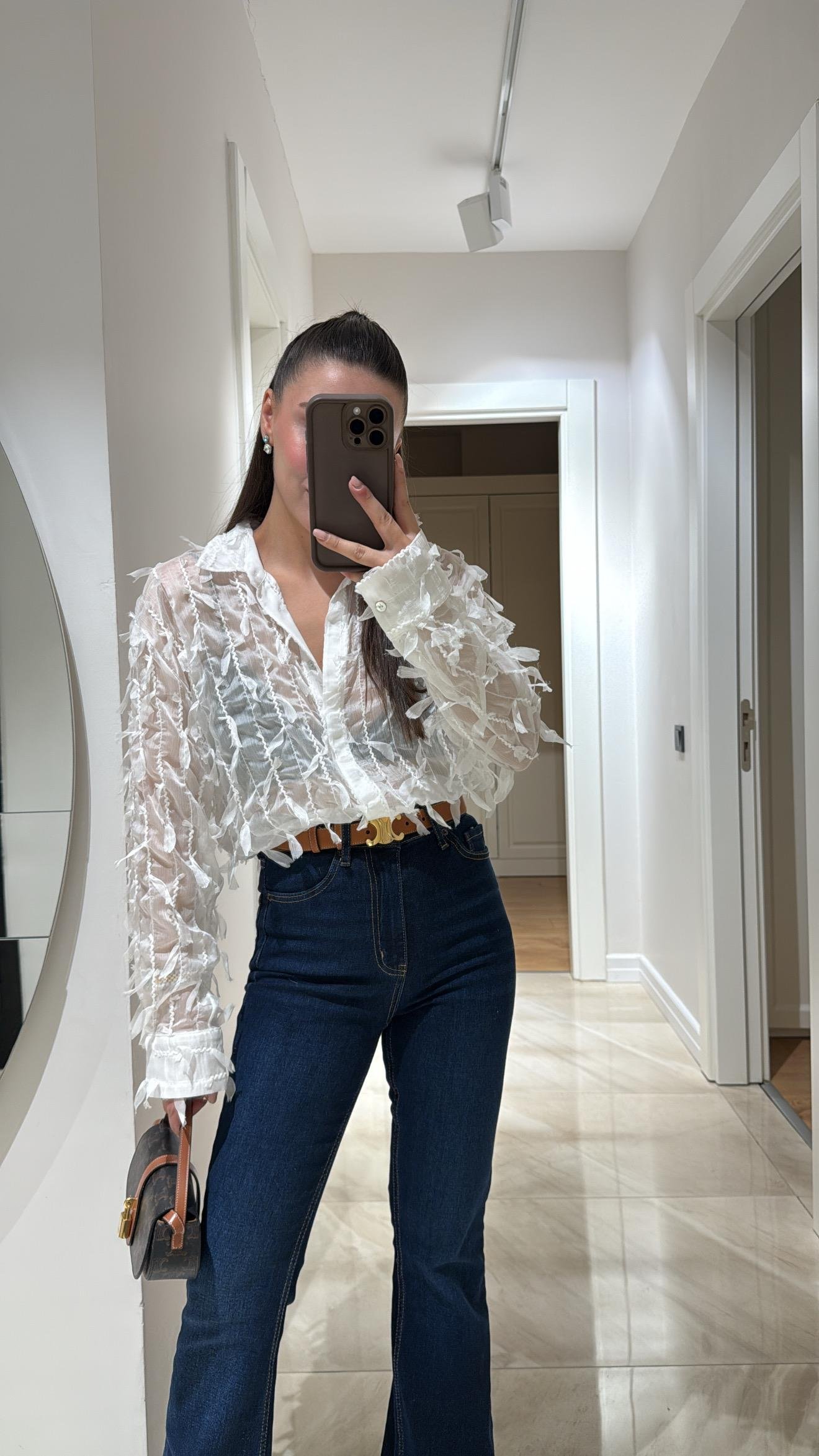 Beyaz Tül Detaylı Şifon Gömlek 