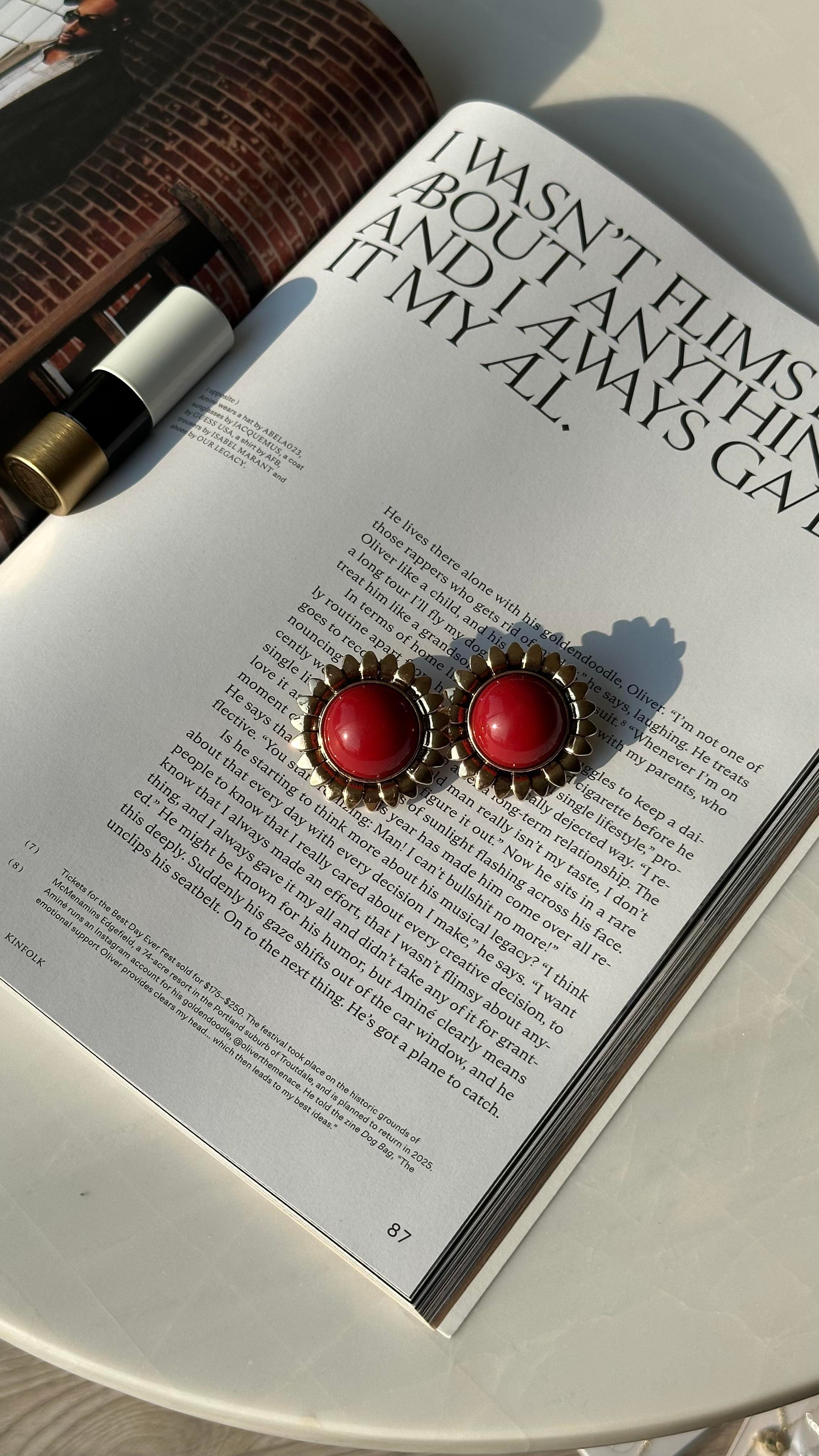 Bordo Gold Detaylı Çiçek Küpe