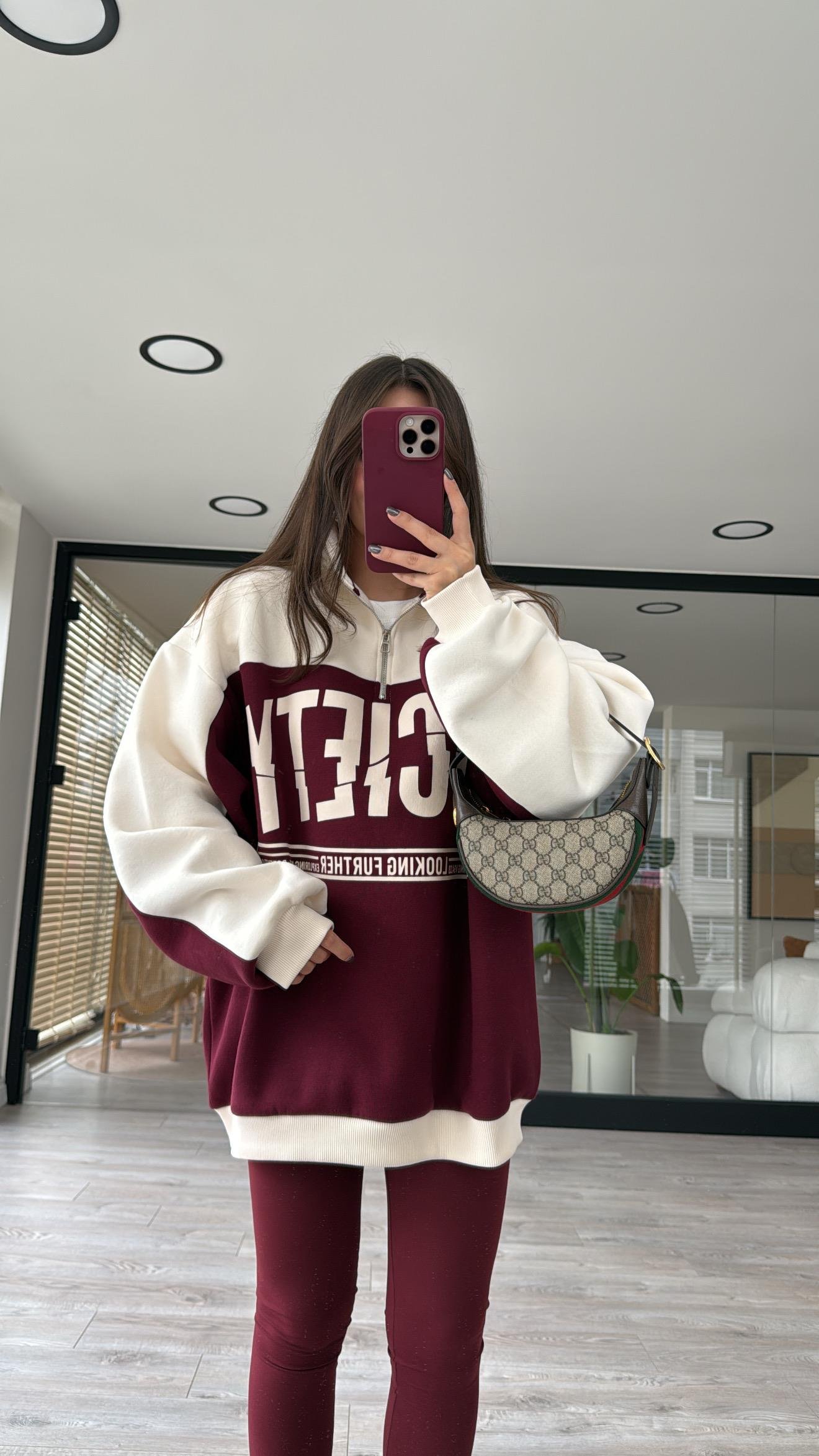 Bordo Krem Yazı Baskılı Dik Yaka Şardonlu Sweat 