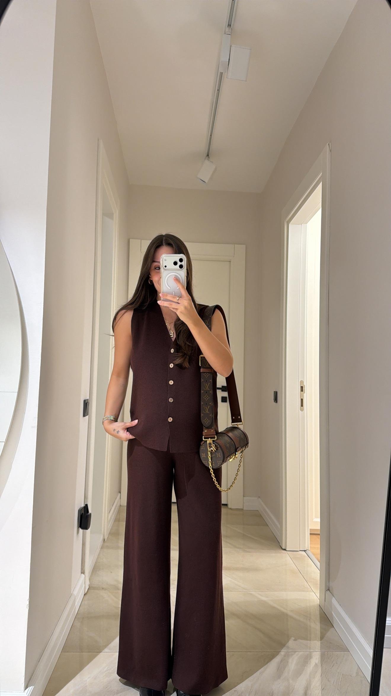 Bordo V Yaka Ön Düğmeli Triko Yelek Takım