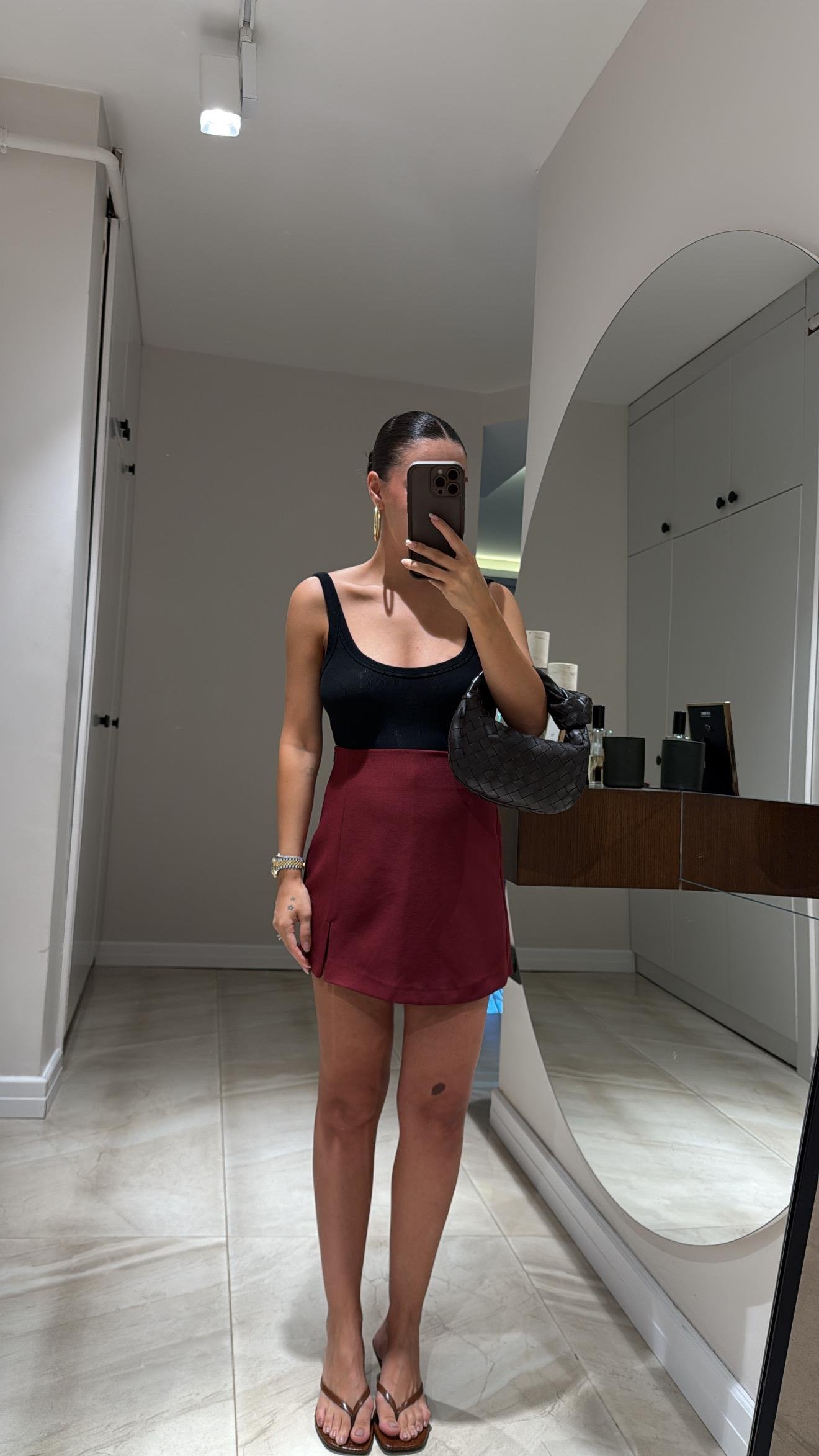 Bordo Yan Fermuarlı Mini Şort Etek