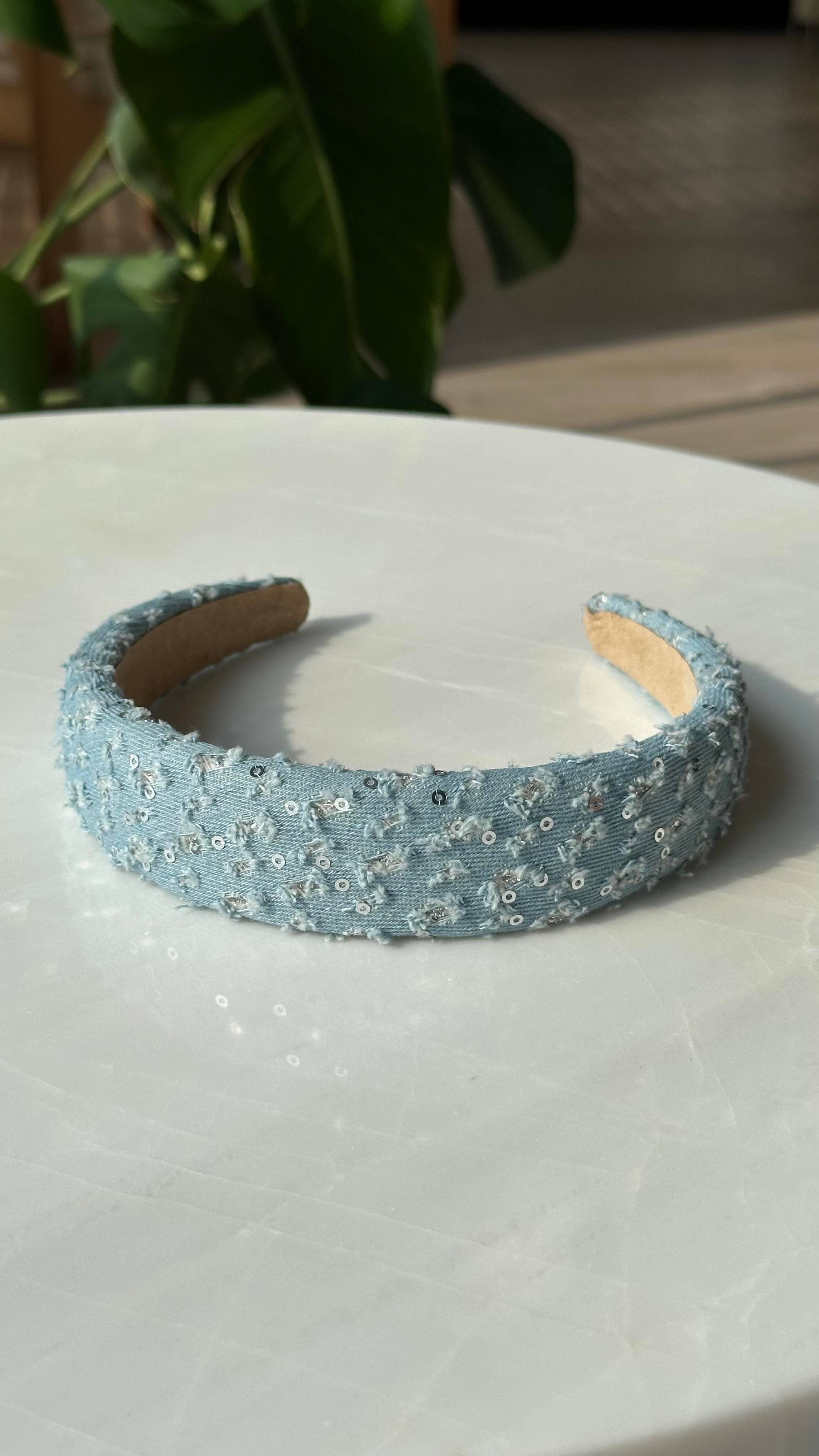 Mavi Eskitmeli Pullu Taç