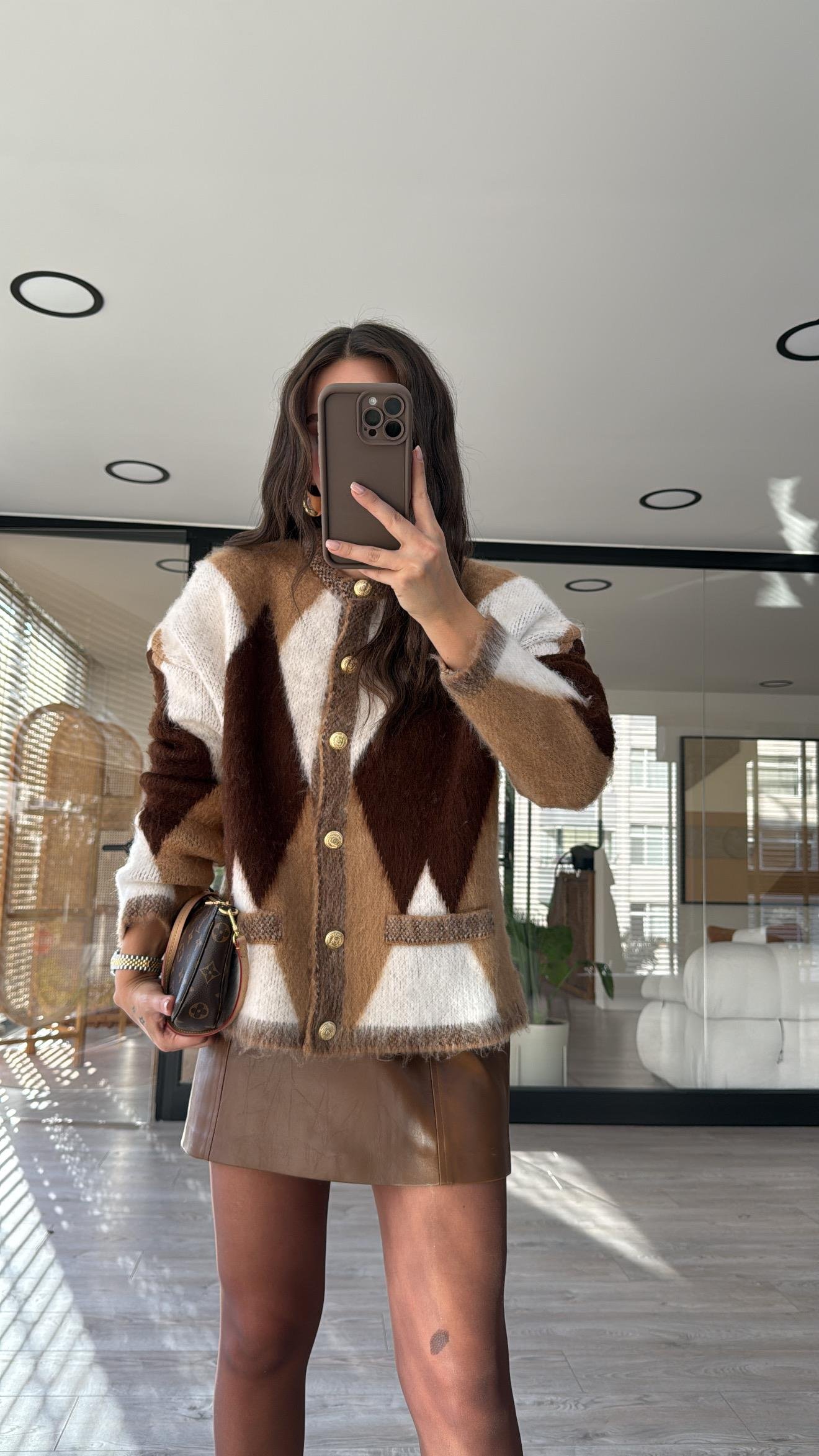 Camel Krem Baklava Desen Düğmeli Sakallı Hırka 