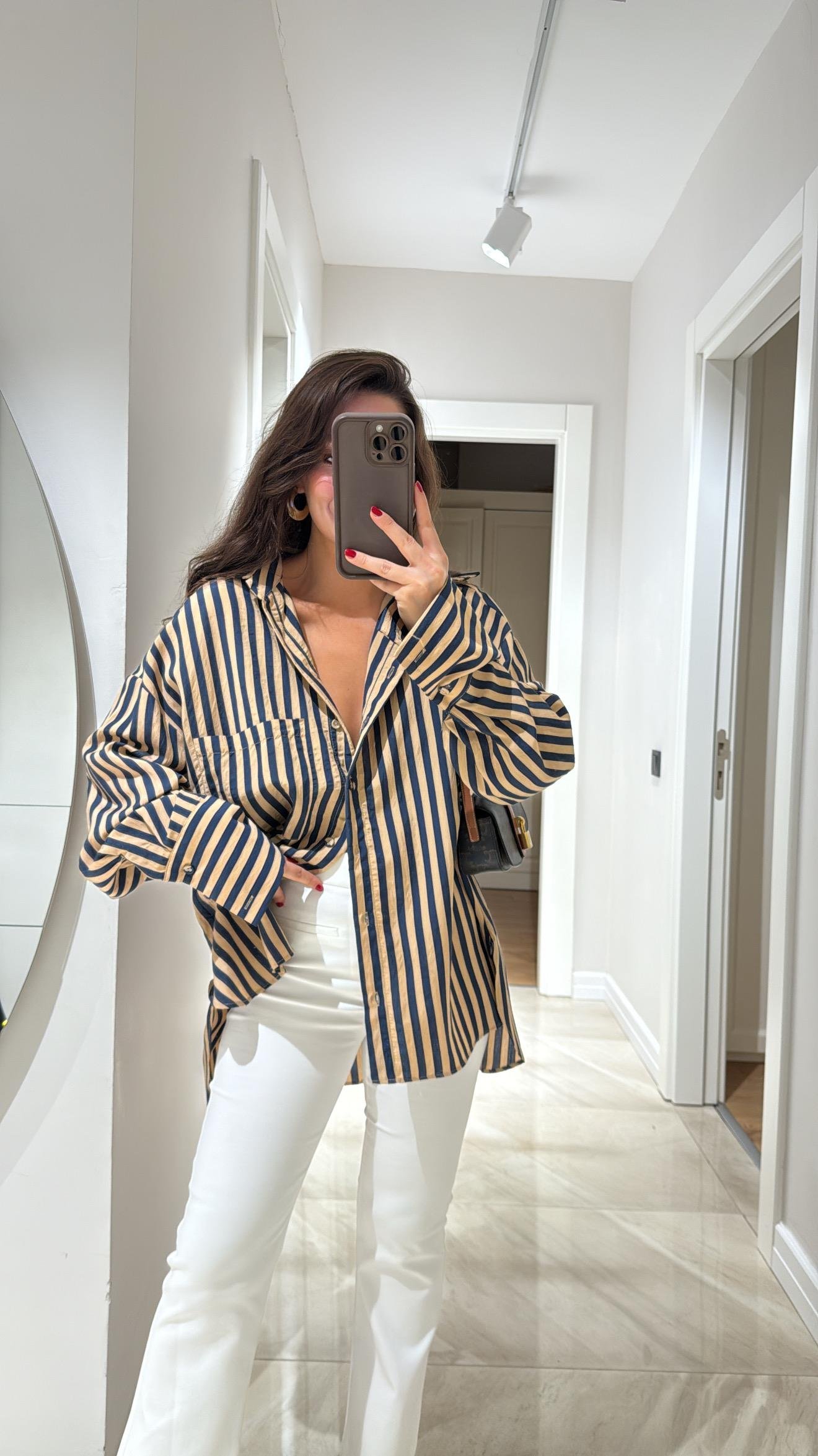 Camel Lacivert Çizgili Ön Cepli Oversize Gömlek