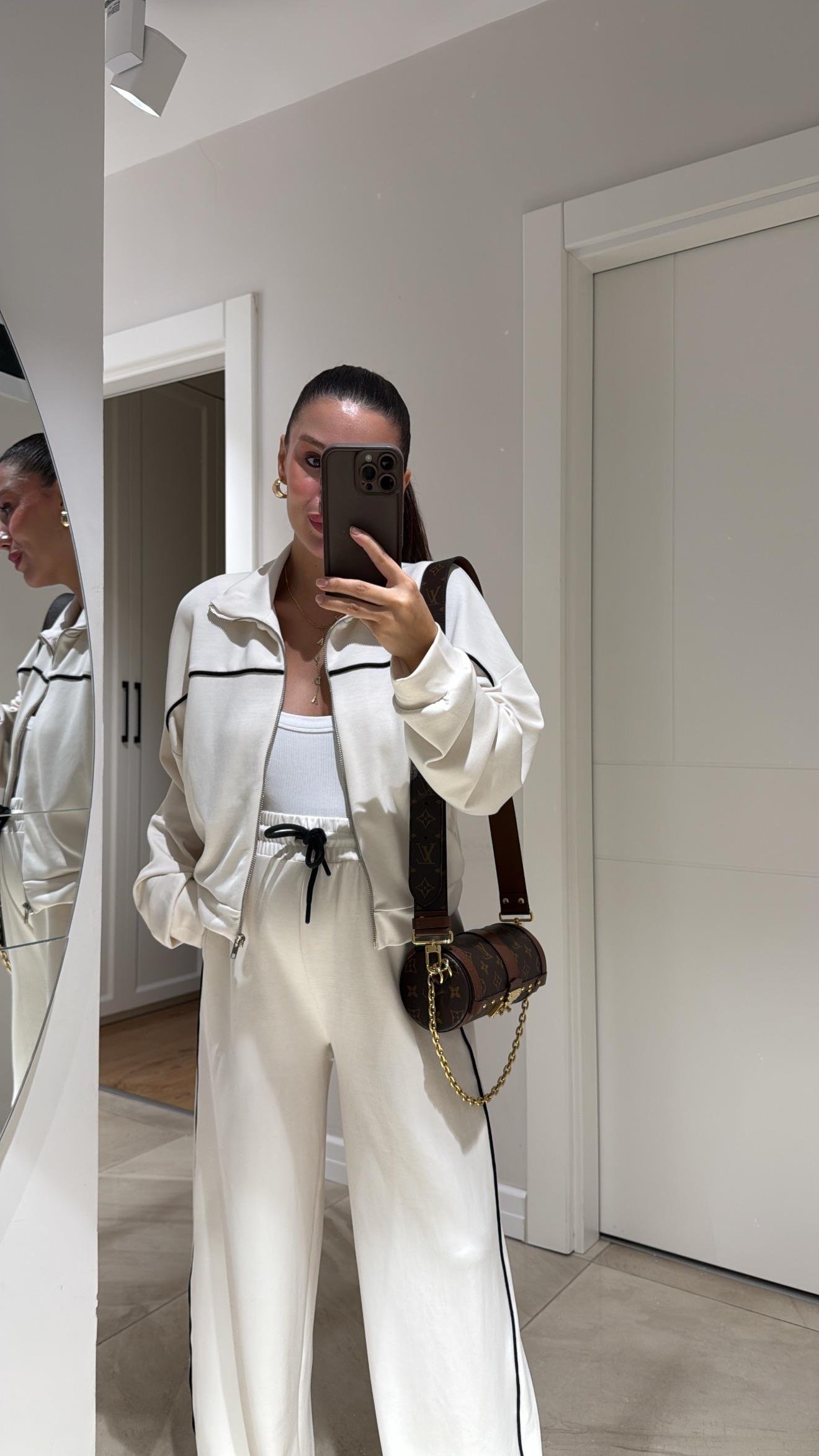 Ekru Biyeli Fermuarlı Pantolon Takım 