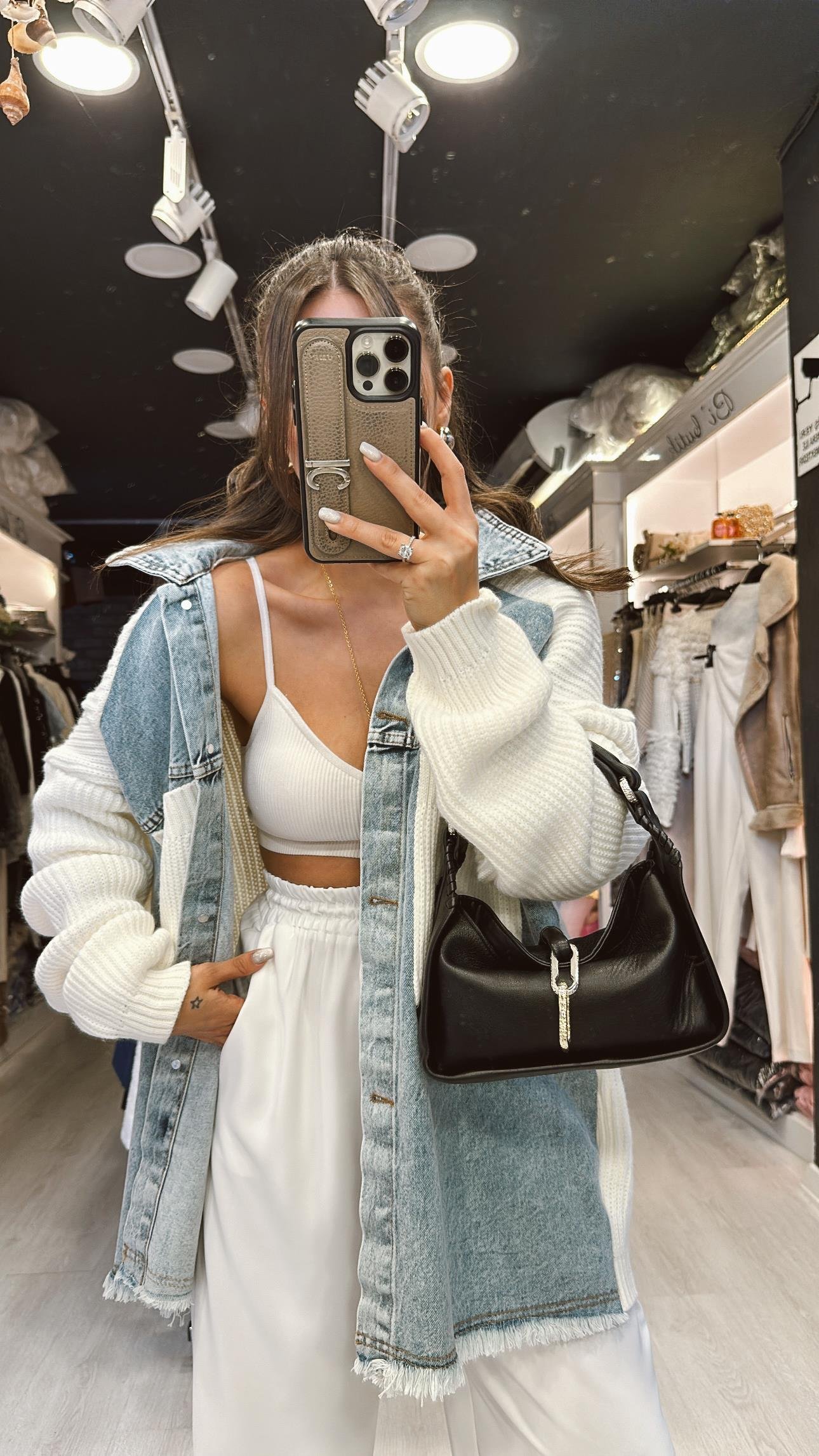 Ekru Cep Detaylı Püsküllü Jean Hırka