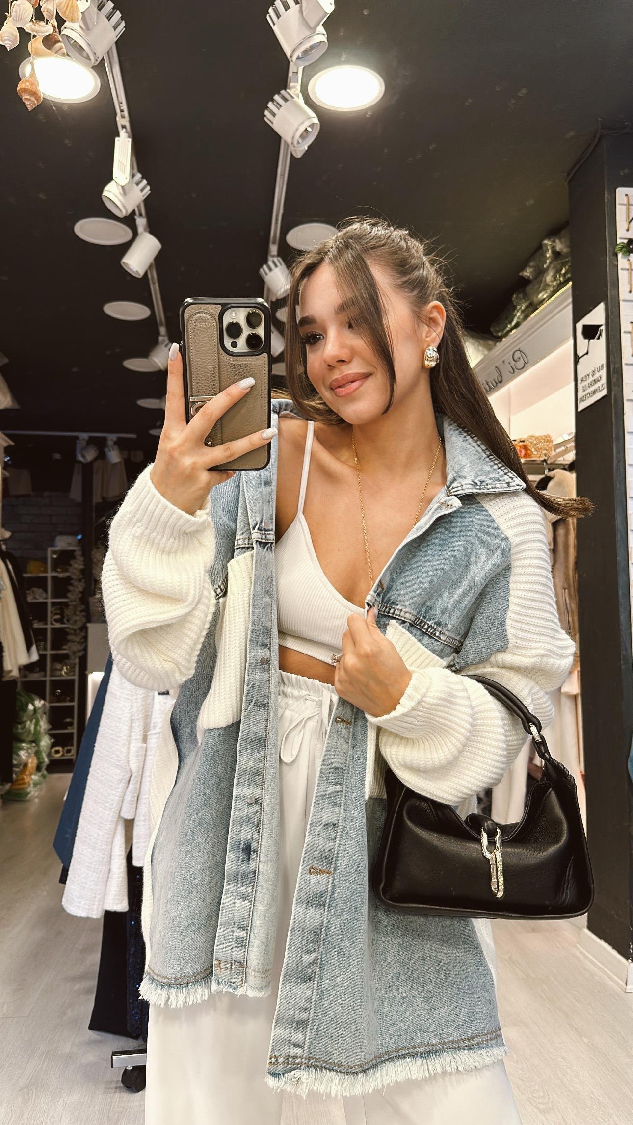 Ekru Cep Detaylı Püsküllü Jean Hırka