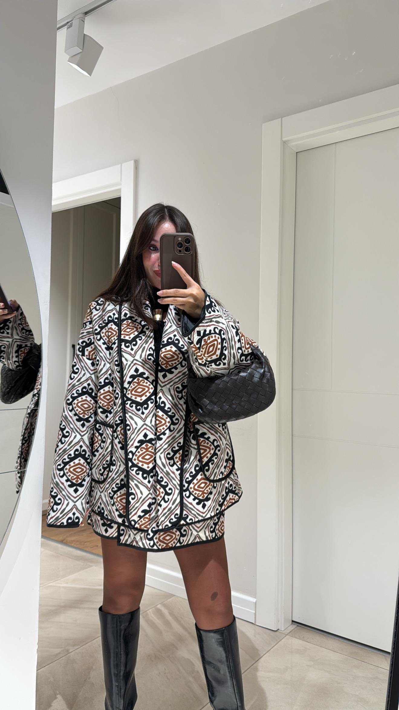 Ekru Çok Renkli Etnik Desen Cepli Ceket