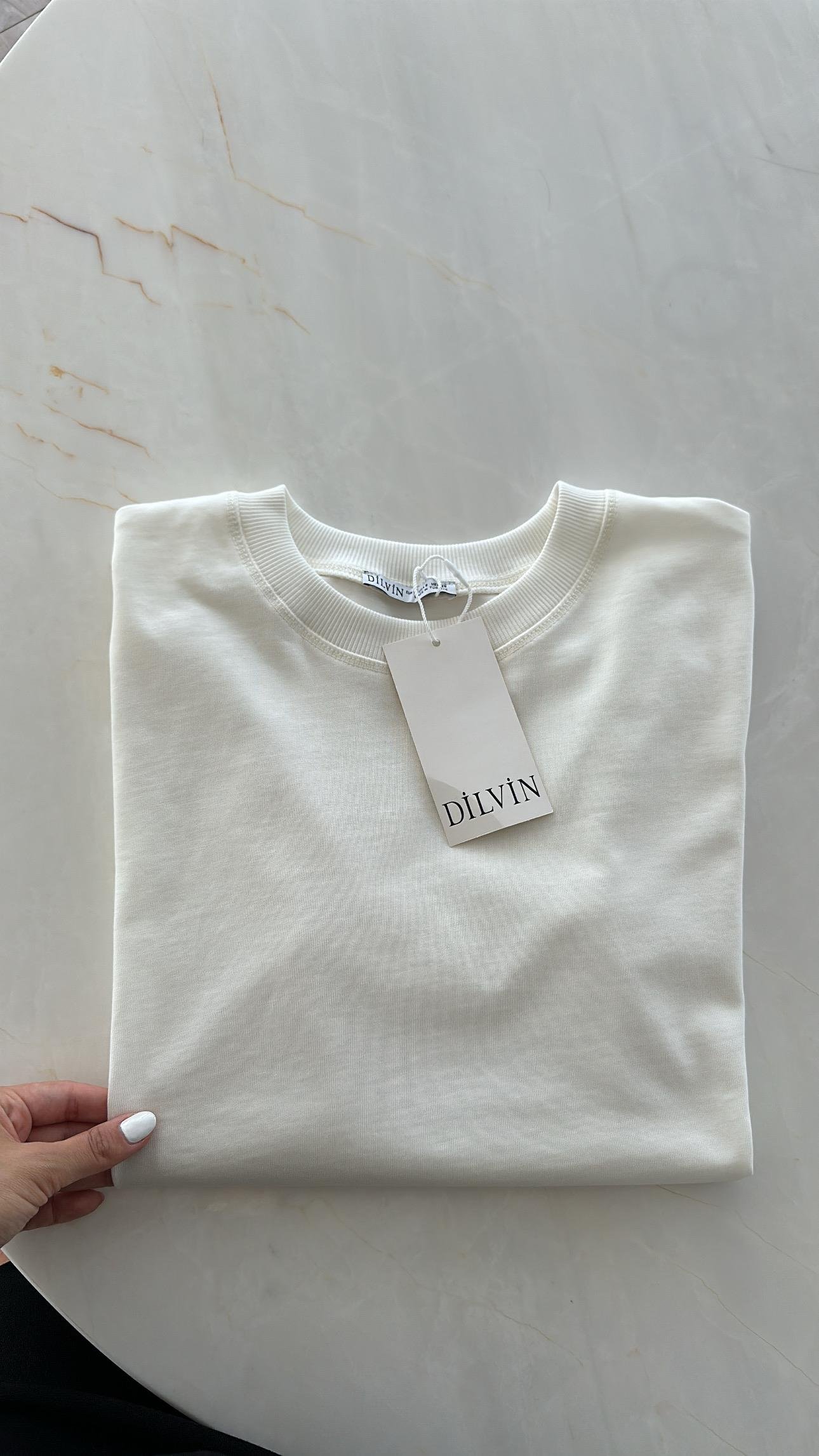 Ekru Dekoratif Dikişli Bisiklet Yaka Dilvin Tshirt