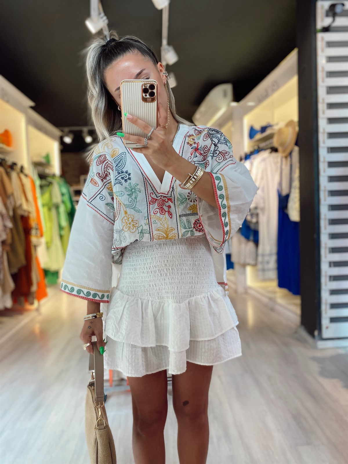 Ekru Fırfırlı Gipeli Etek 