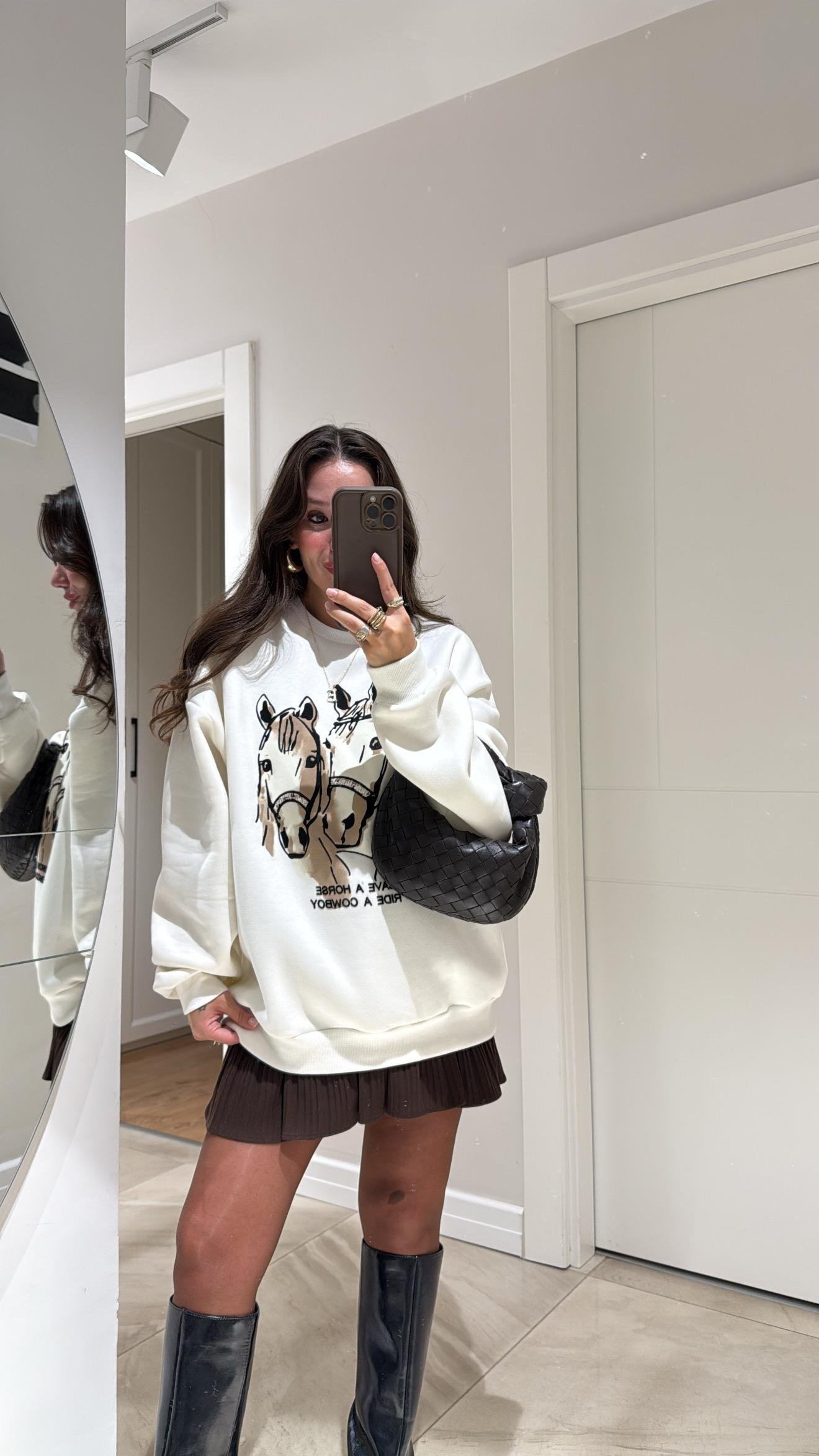 Ekru Hayvan figürlü Şardonlu Sweat