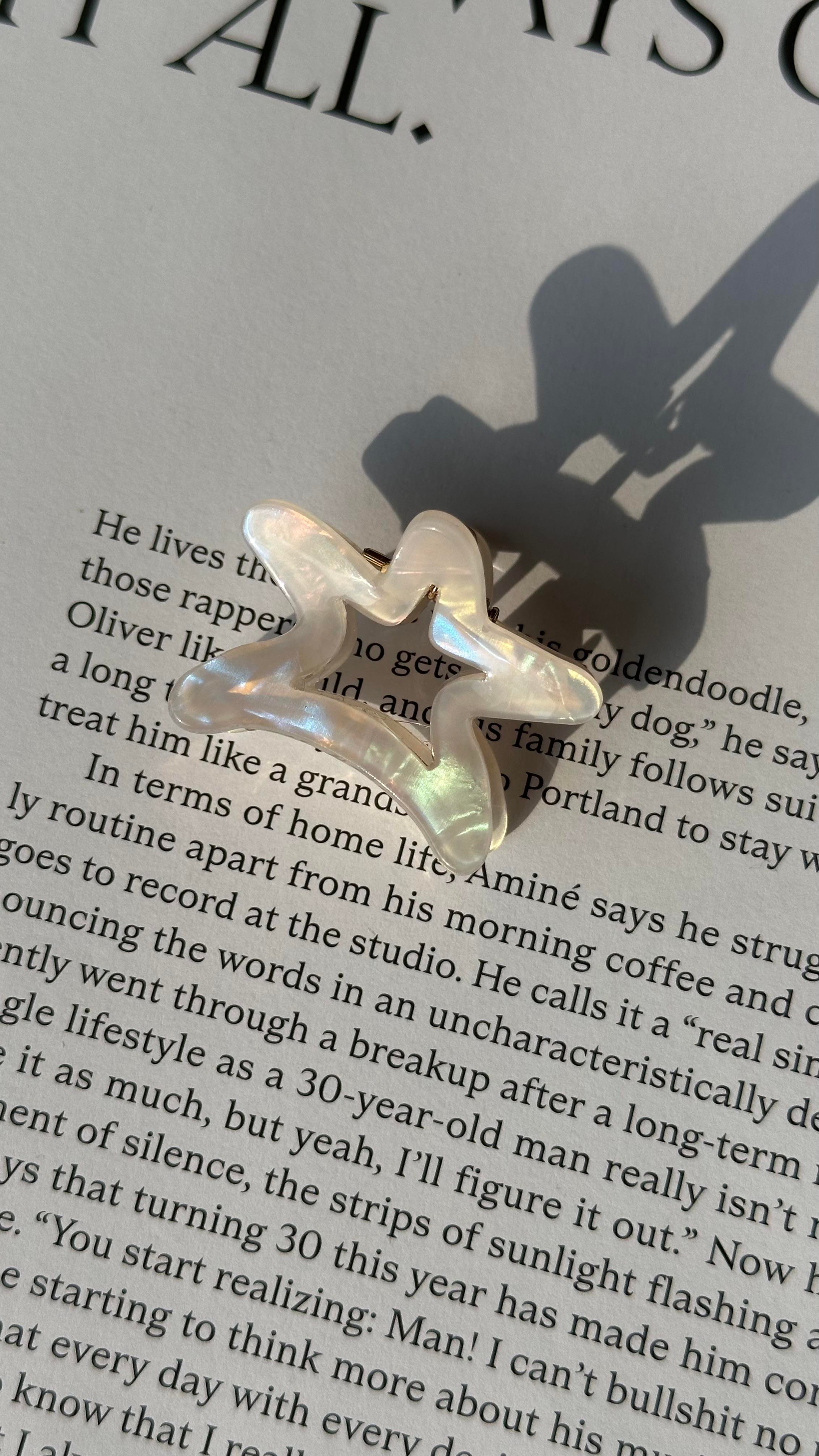 Ekru Hologramlı Yıldızlı Mandal Toka