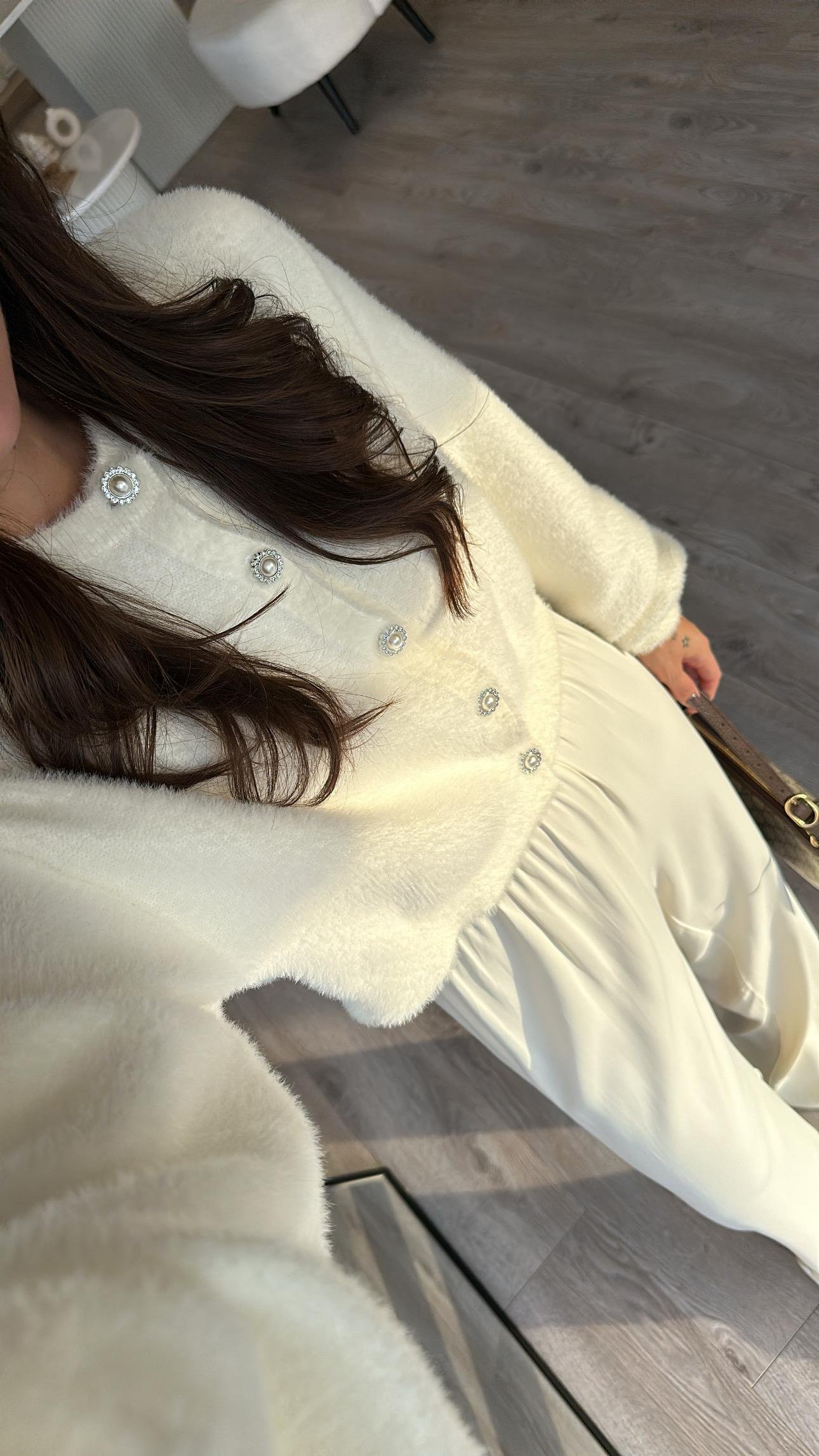 Ekru İnci Düğme Detaylı Balon Kol Yumoş Hırka 