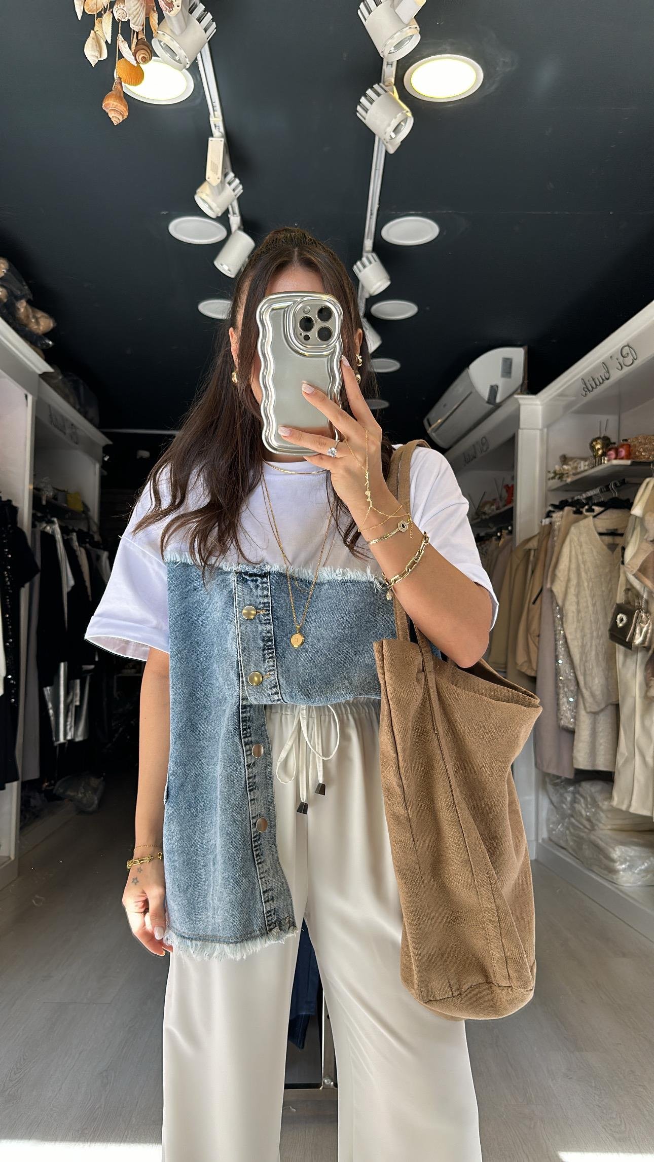 Ekru Jean Detaylı Düğmeli Tshirt