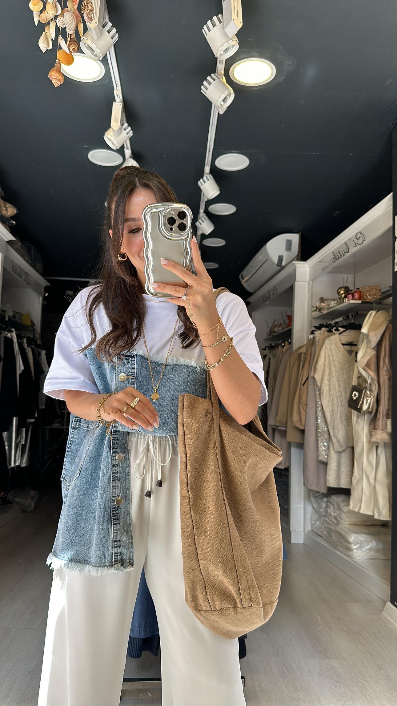 Ekru Jean Detaylı Düğmeli Tshirt