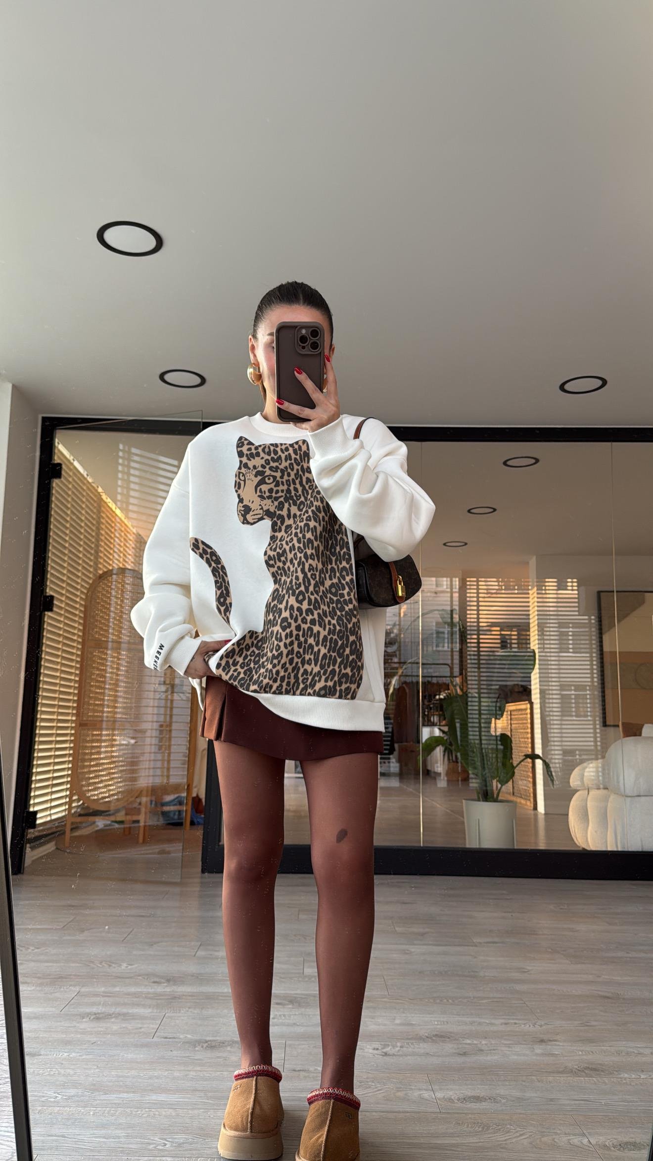 Ekru Kaplan Baskılı Şardonlu Sweat 