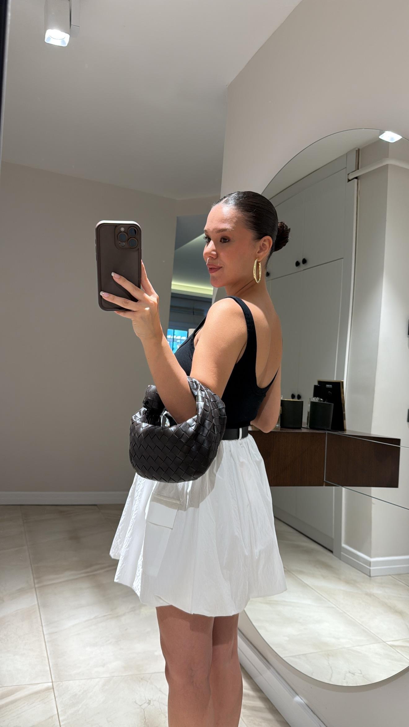 Ekru Kemer Aksesuarlı Balon Mini Etek