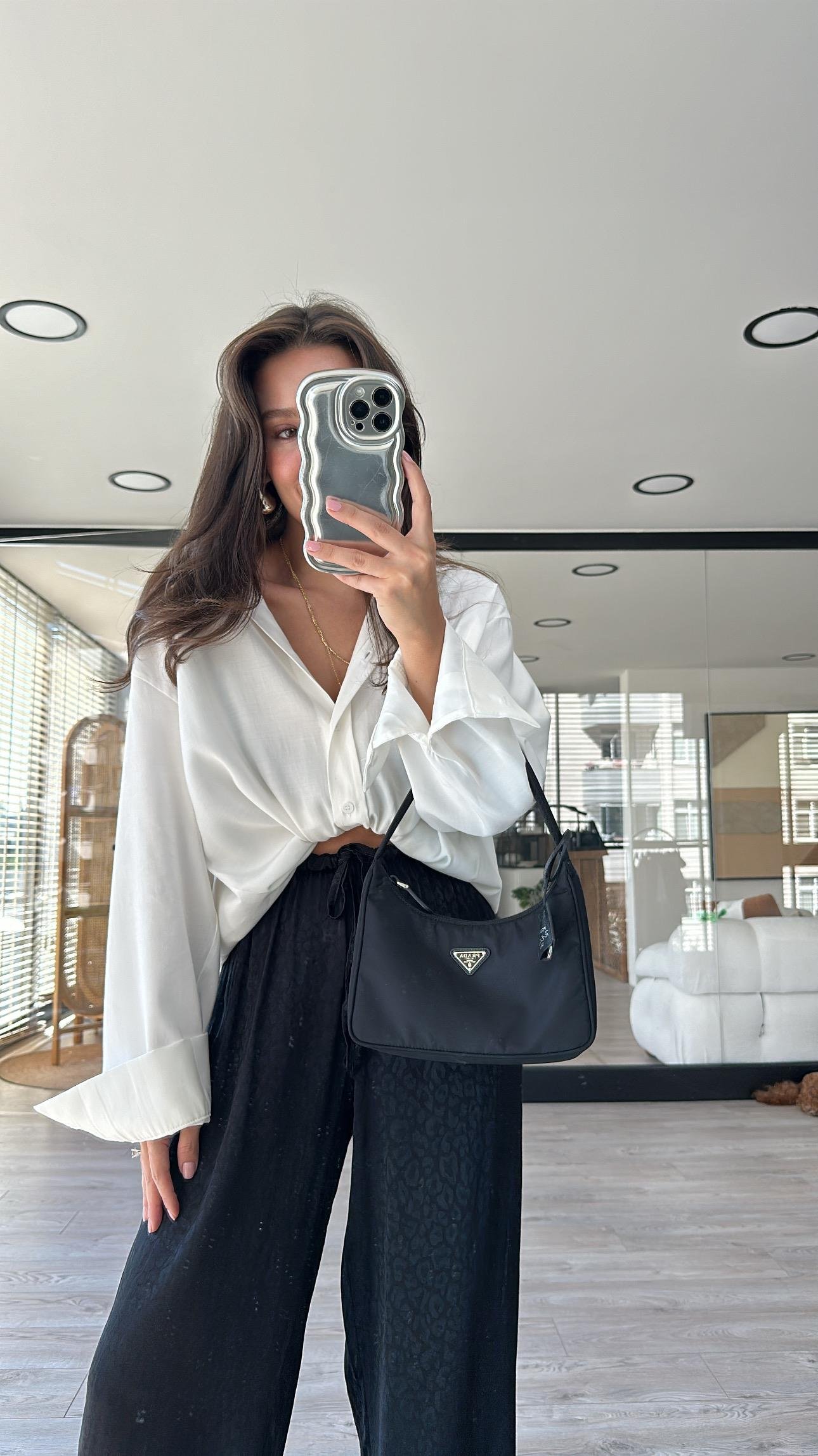 Ekru Oval Kesim Modal Kumaş Gömlek