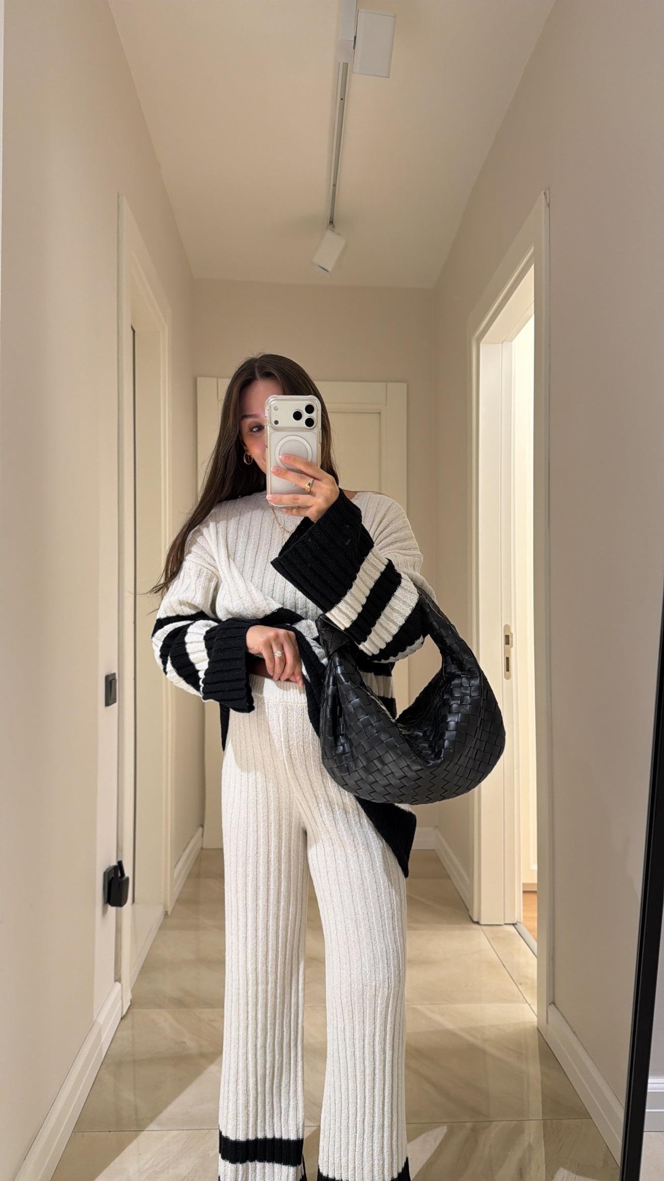 Ekru Siyah Kalın Fitilli Triko Pantolon