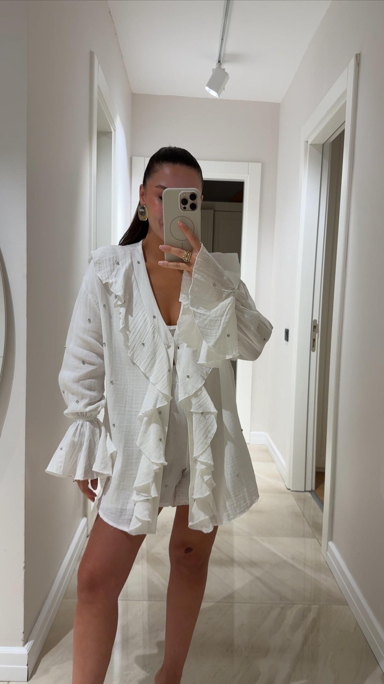 Ekru Taş Detaylı Müslin Kumaş Şort Takım