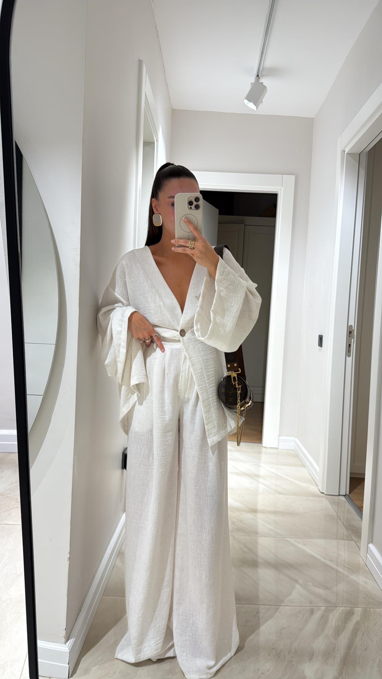 Ekru Tek Düğme Detaylı Bluz Pantolon Takım