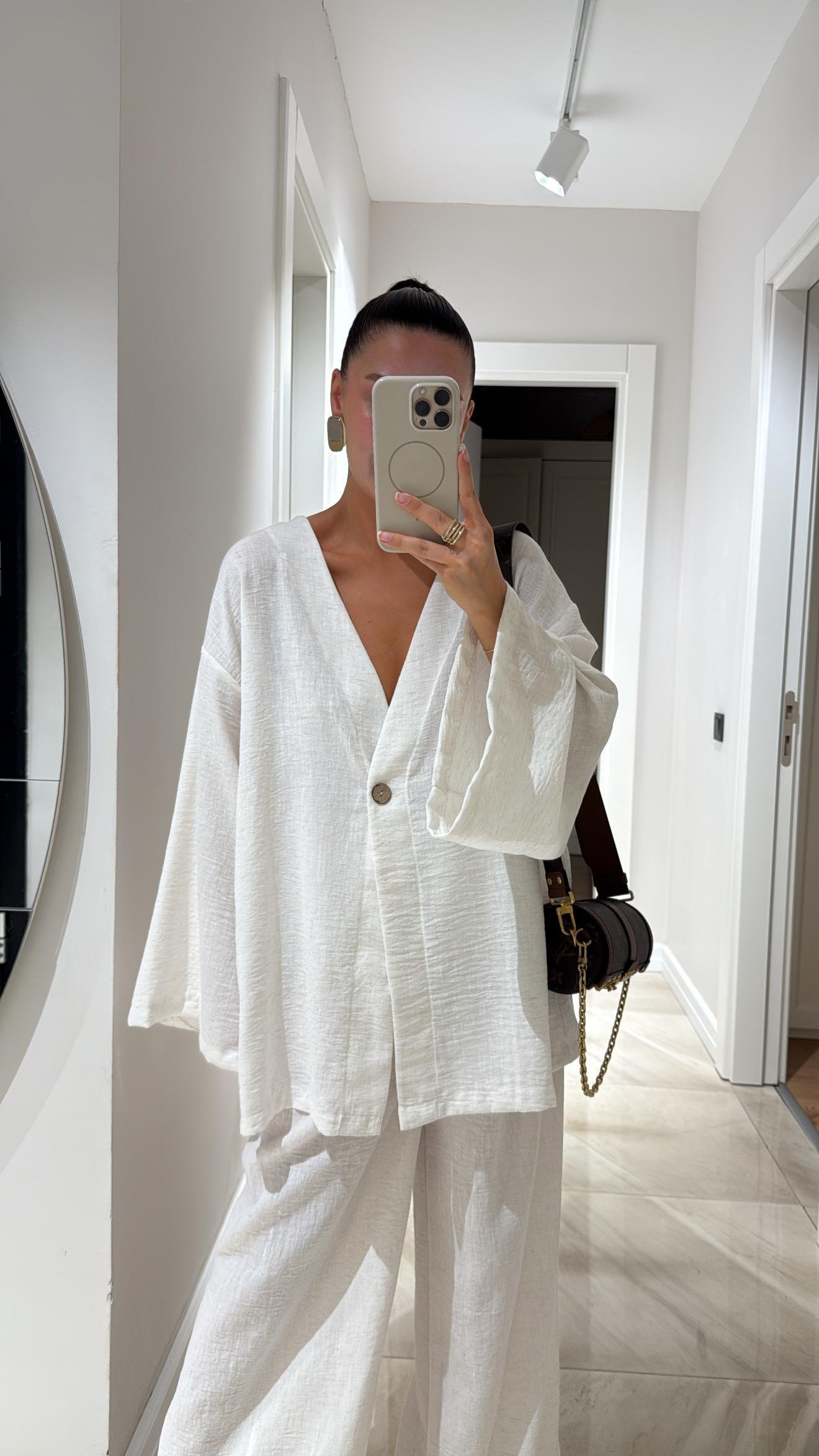 Ekru Tek Düğme Detaylı Bluz Pantolon Takım